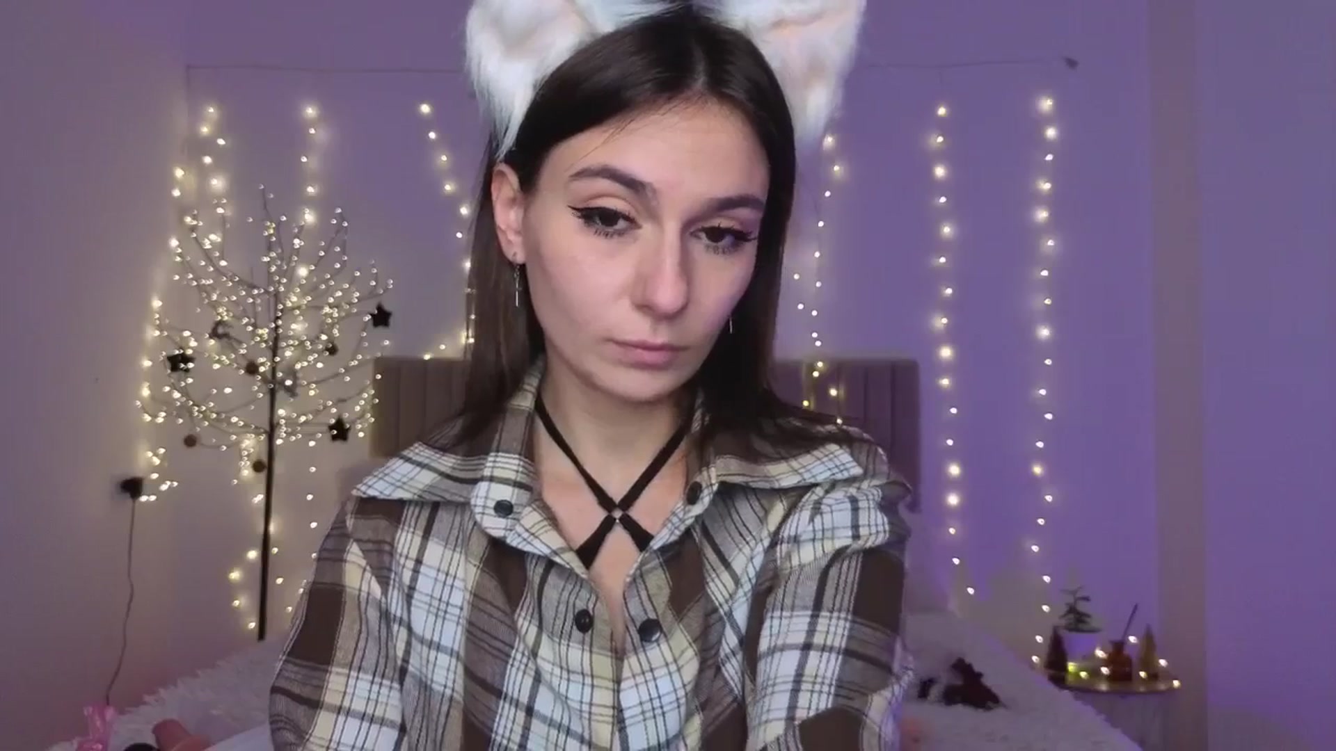 Gallery image thumbnail from M1ss_arina's myfreecams stream on, 12/27/2025, 23:29 image 4 of 20