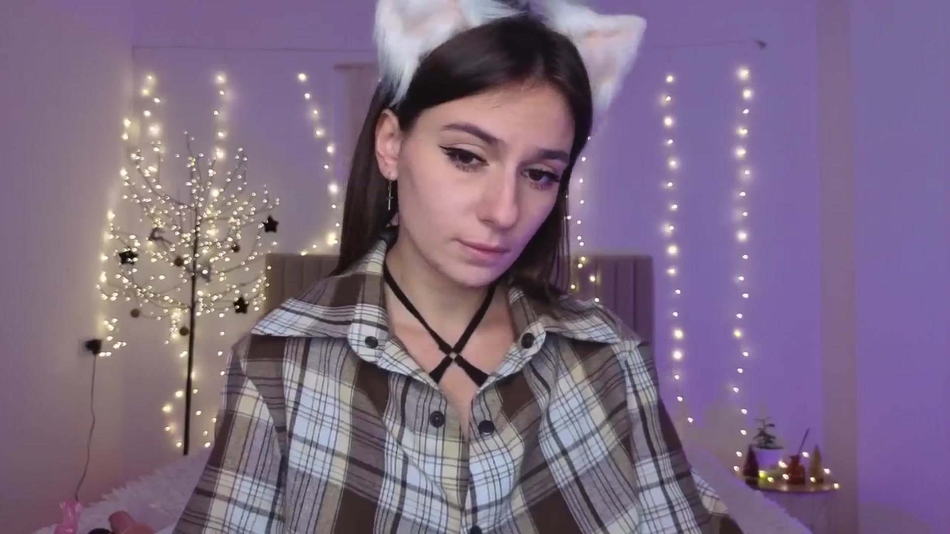 Gallery image thumbnail from M1ss_arina's myfreecams stream on, 12/27/2025, 23:29 image 2 of 20