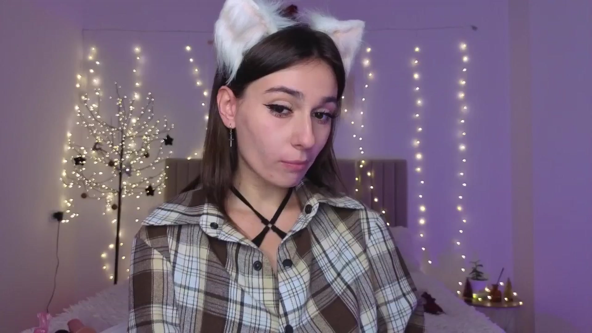 Gallery image thumbnail from M1ss_arina's myfreecams stream on, 12/27/2025, 23:29 image 8 of 20