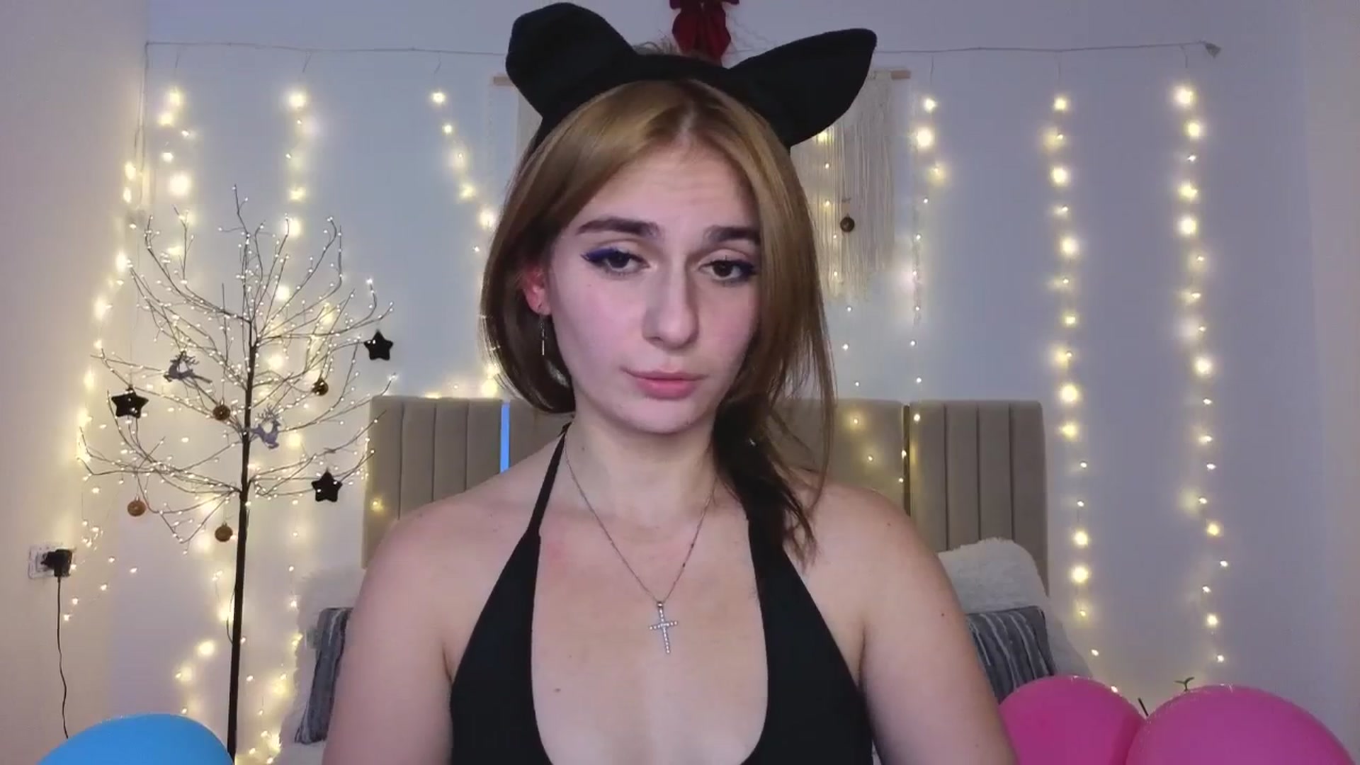 Gallery image thumbnail from M1ss_arina's myfreecams stream on, 01/04/2026, 24:24 image 17 of 20