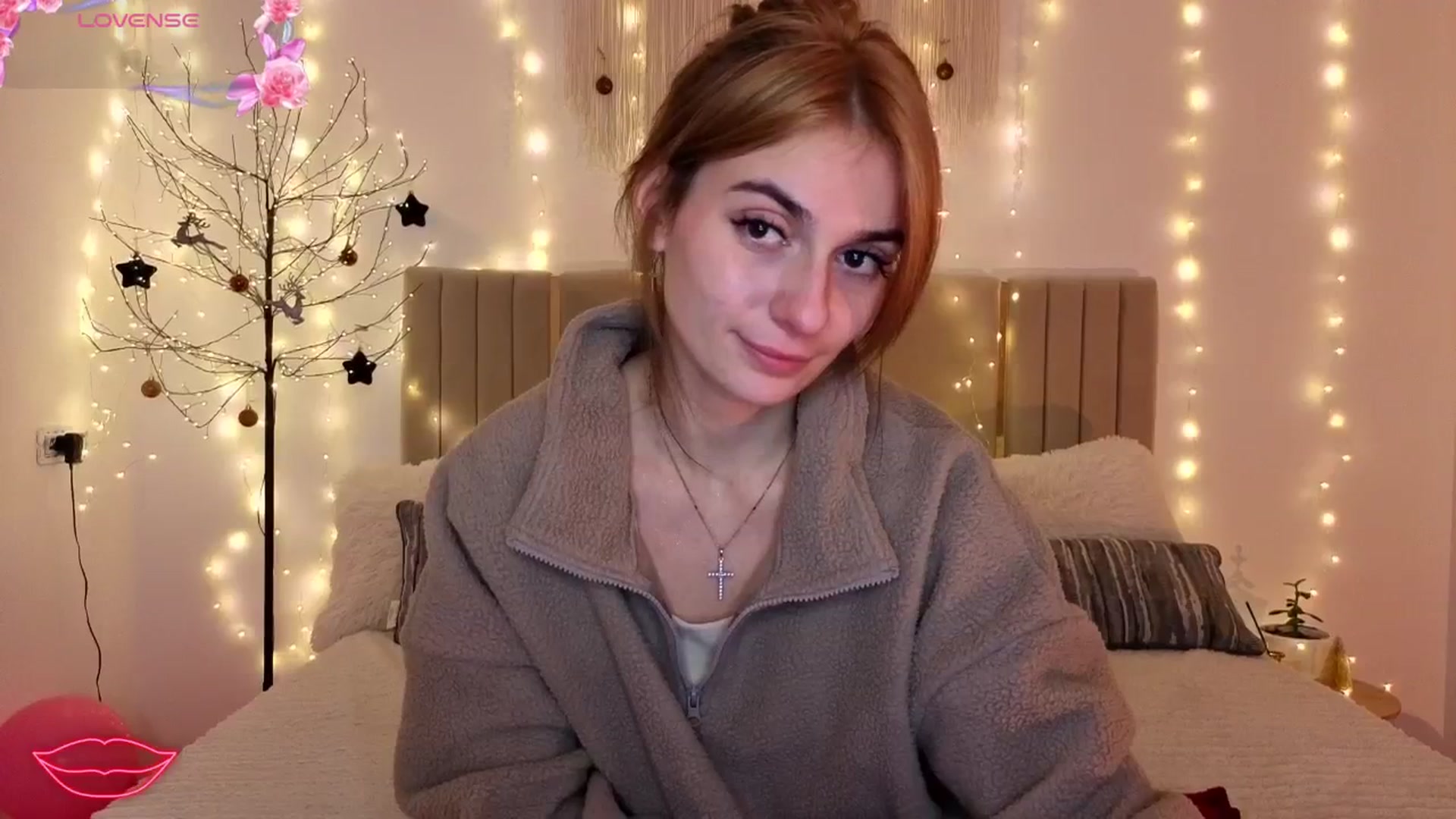 Gallery image thumbnail from M1ss_arina's myfreecams stream on, 01/06/2026, 02:10 image 4 of 20