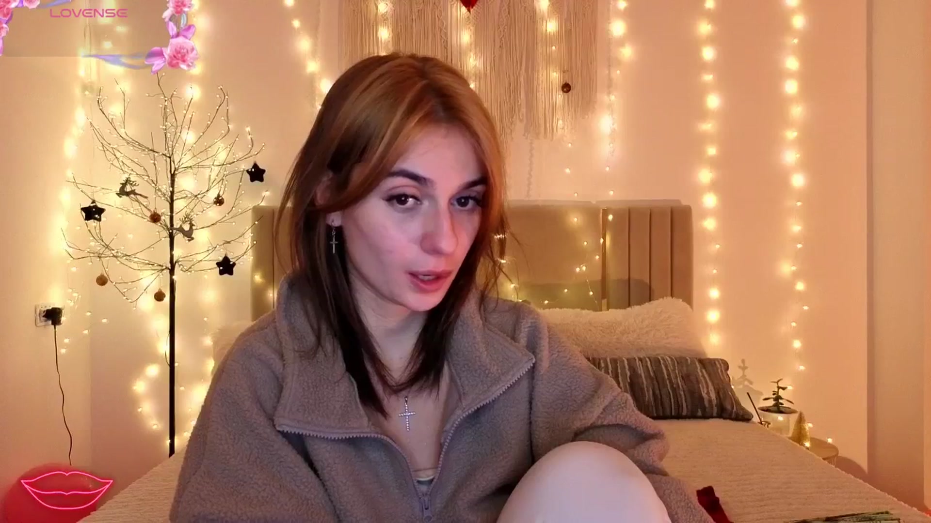 Gallery image thumbnail from M1ss_arina's myfreecams stream on, 01/06/2026, 02:10 image 16 of 20