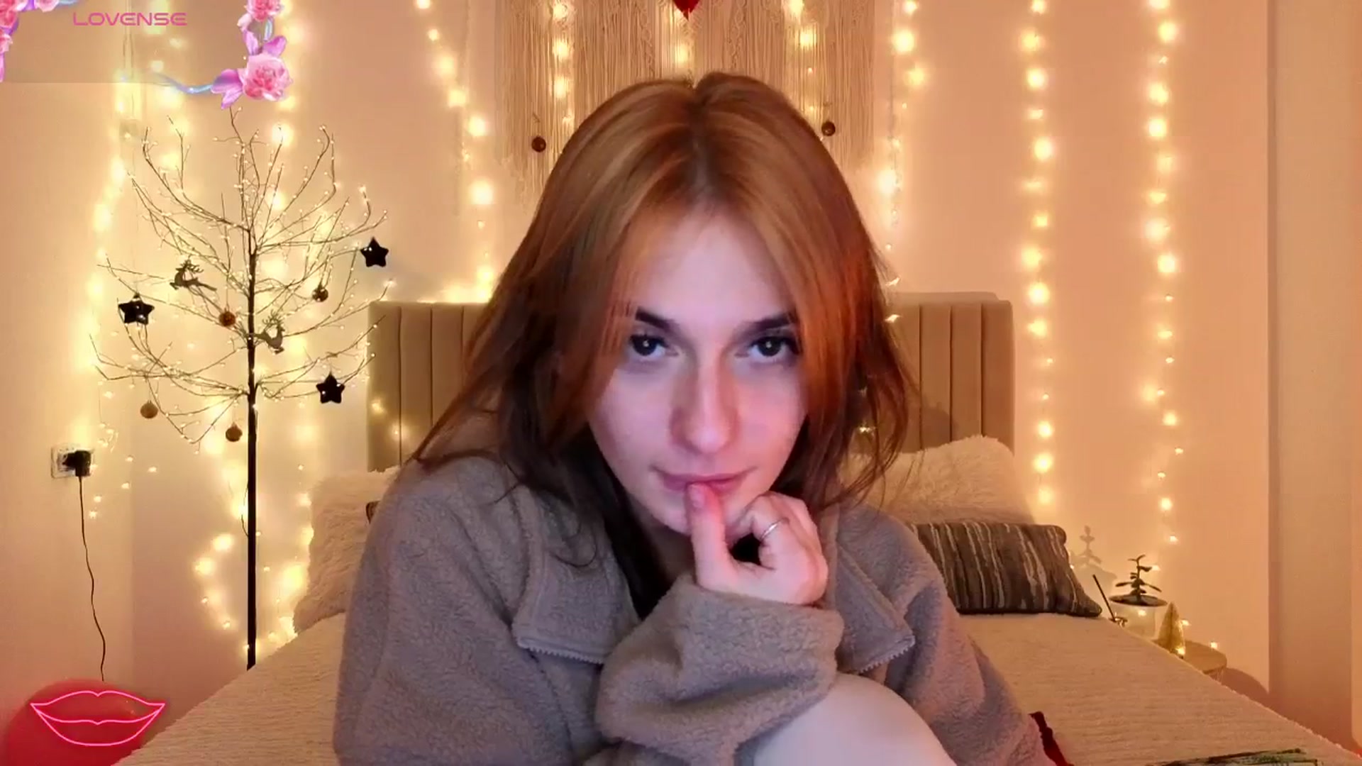 Gallery image thumbnail from M1ss_arina's myfreecams stream on, 01/06/2026, 02:10 image 15 of 20