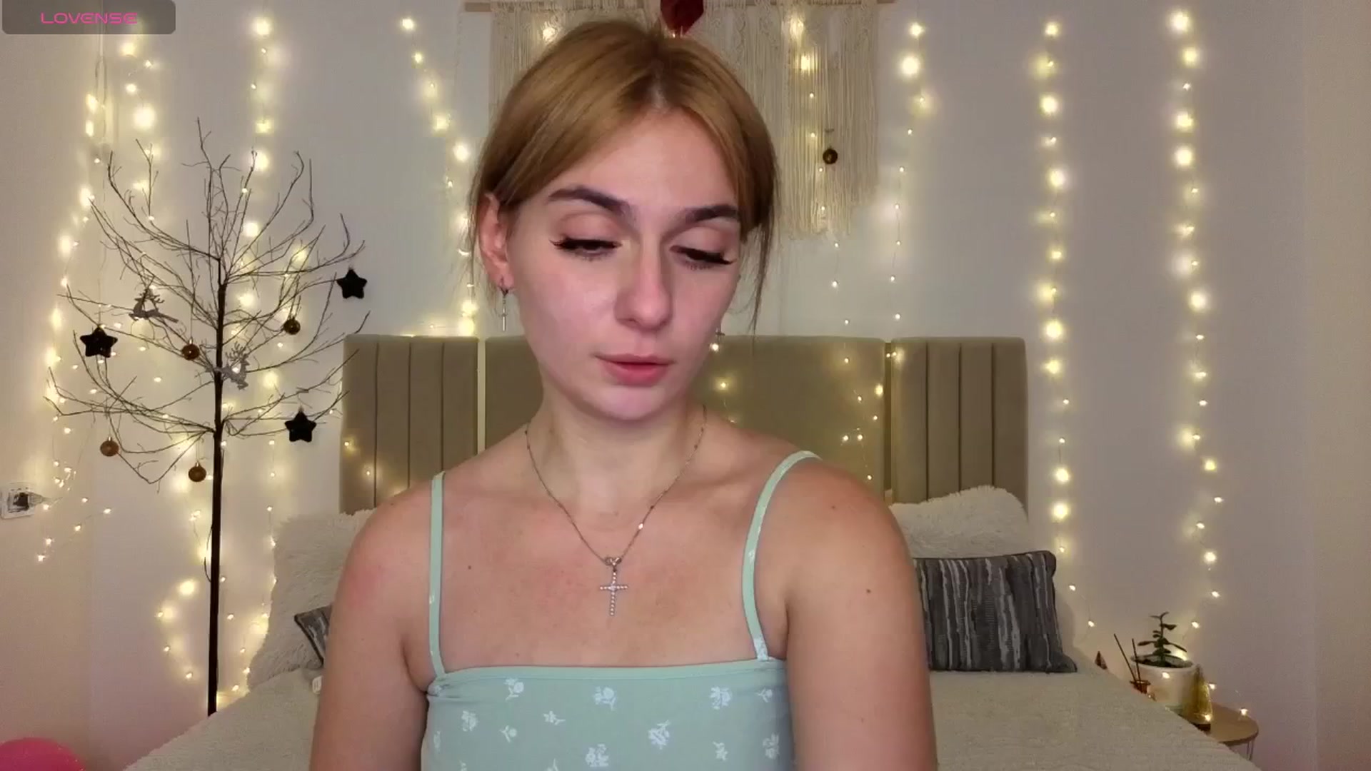 Gallery image thumbnail from M1ss_arina's myfreecams stream on, 01/07/2026, 24:48 image 1 of 20