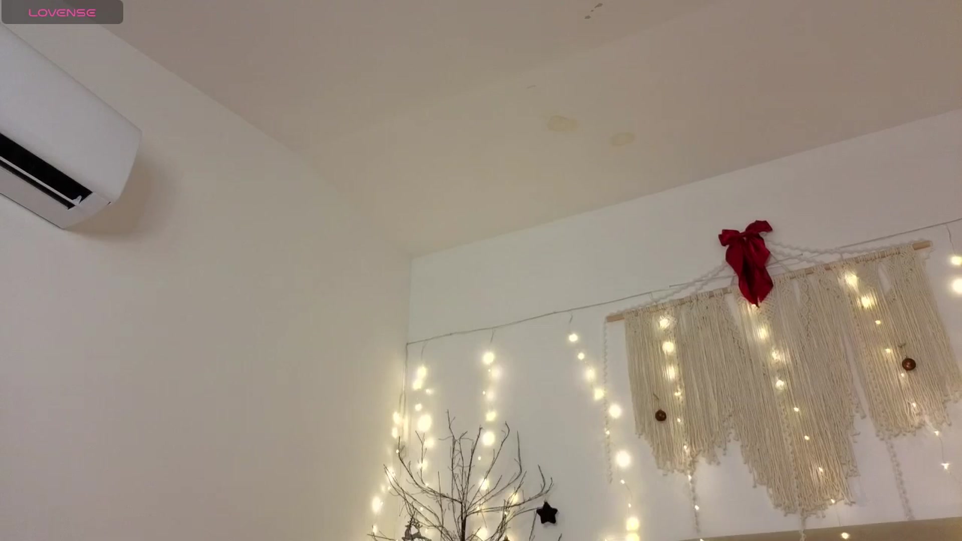 Gallery image thumbnail from M1ss_arina's myfreecams stream on, 01/07/2026, 24:48 image 12 of 20