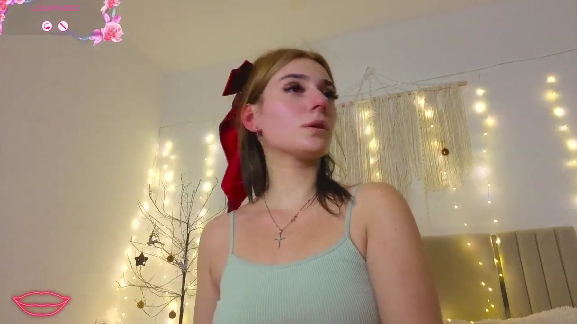 Gallery image thumbnail from M1ss_arina's myfreecams stream on, 01/09/2026, 02:19 image 15 of 20