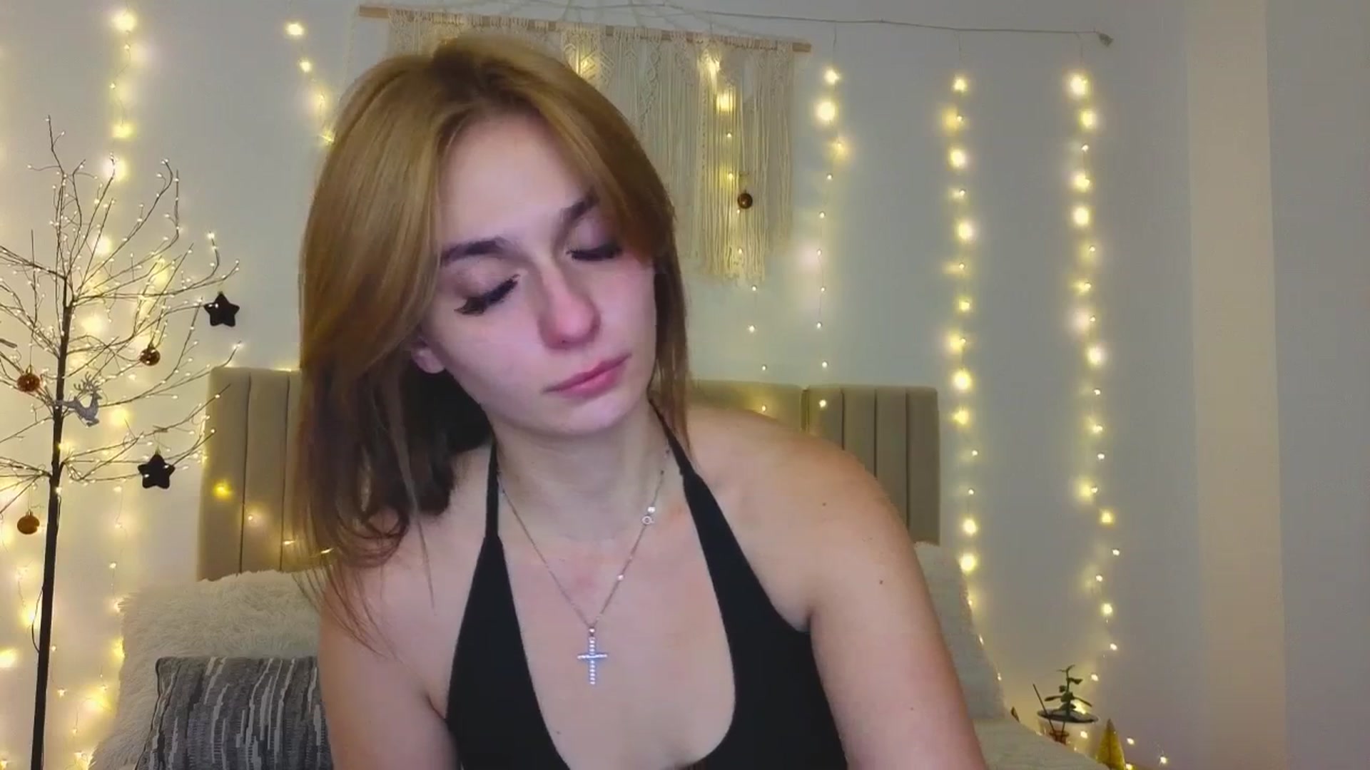 Gallery image thumbnail from M1ss_arina's myfreecams stream on, 01/10/2026, 23:33 image 20 of 20
