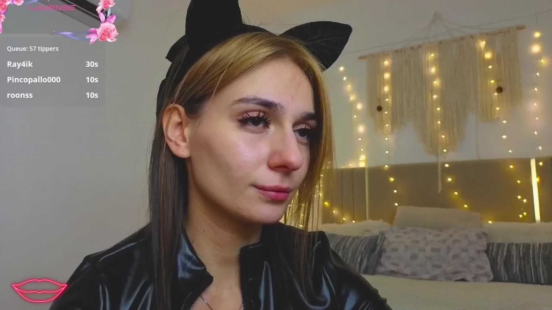 Gallery image thumbnail from M1ss_arina's myfreecams stream on, 01/12/2026, 03:02 image 12 of 20
