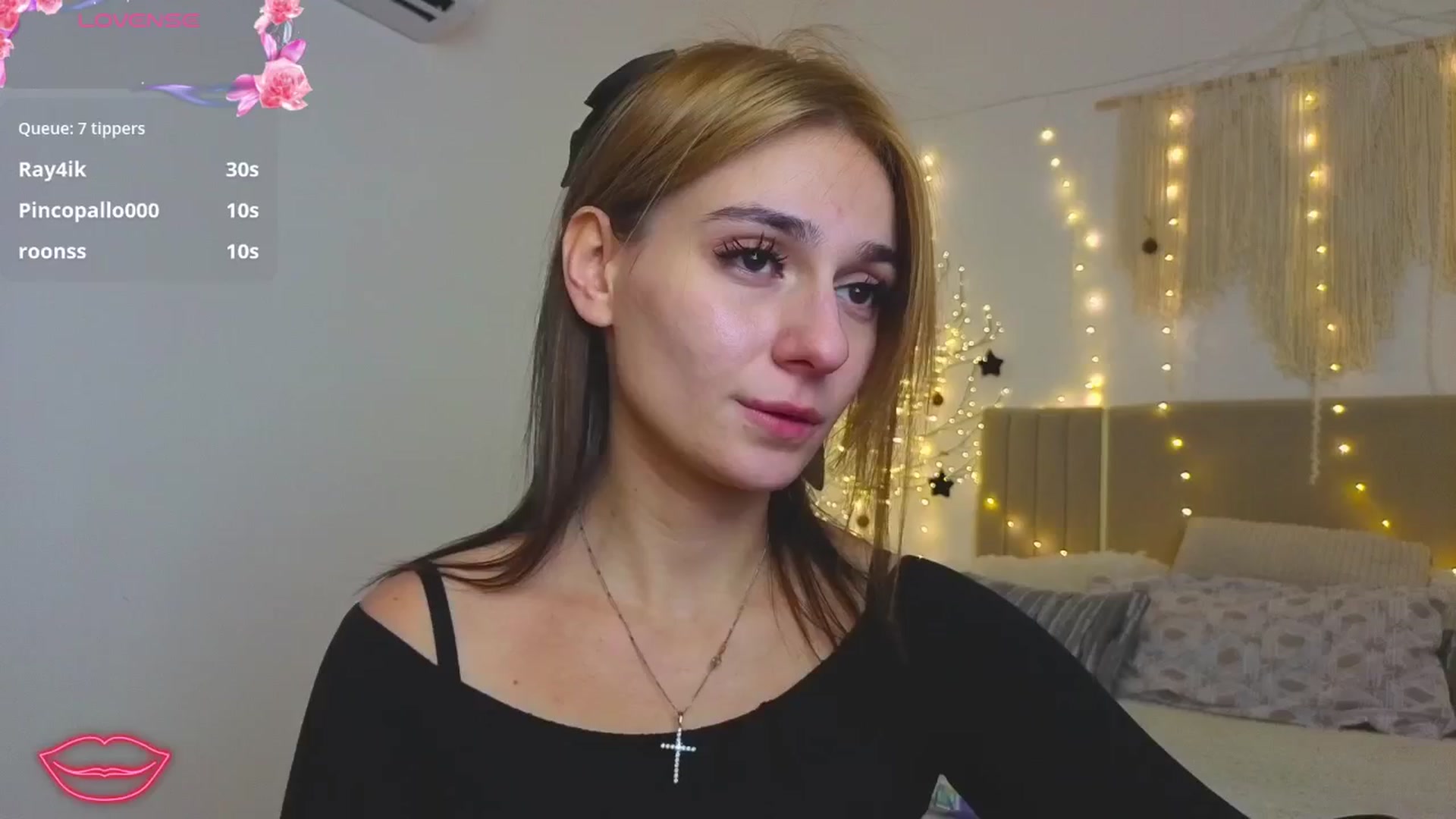 Gallery image thumbnail from M1ss_arina's myfreecams stream on, 01/12/2026, 03:02 image 6 of 20