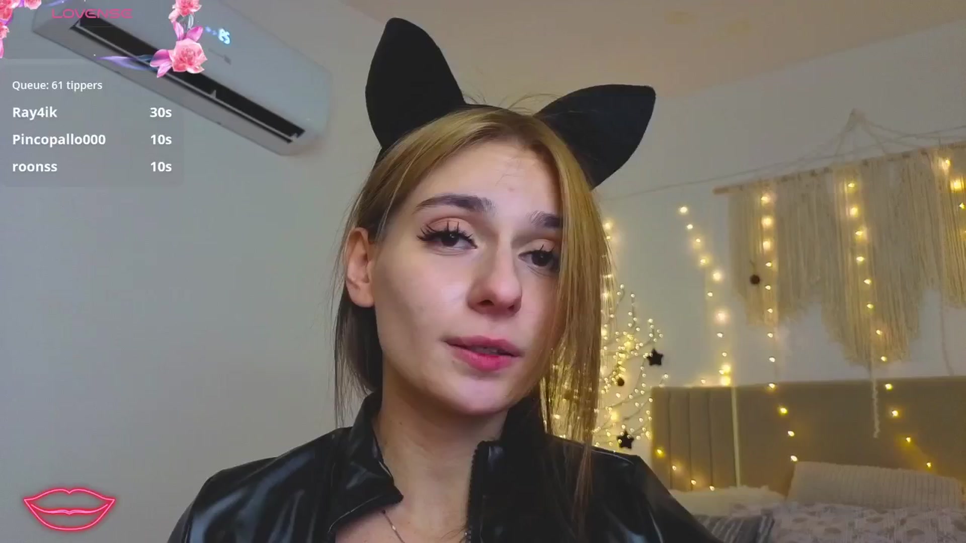 Gallery image thumbnail from M1ss_arina's myfreecams stream on, 01/12/2026, 03:02 image 14 of 20