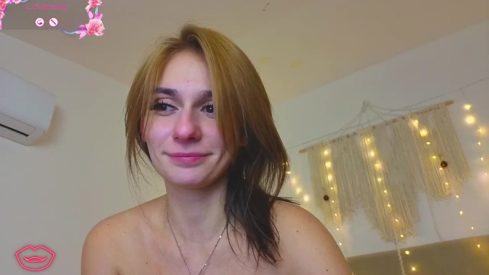 Gallery image thumbnail from M1ss_arina's myfreecams stream on, 01/12/2026, 04:33 image 15 of 20