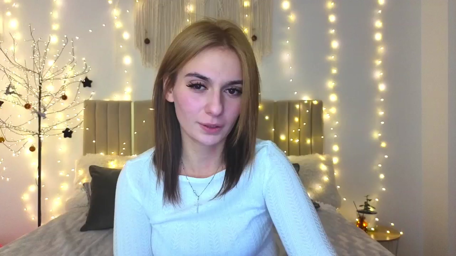 Gallery image thumbnail from M1ss_arina's myfreecams stream on, 01/13/2026, 24:01 image 10 of 20