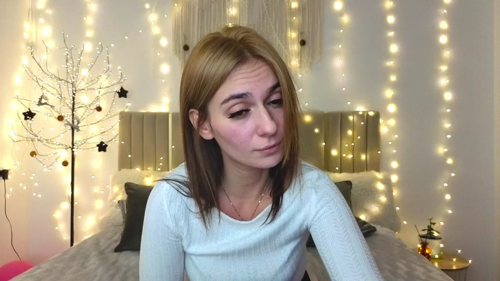 Gallery image thumbnail from M1ss_arina's myfreecams stream on, 01/13/2026, 24:01 image 19 of 20