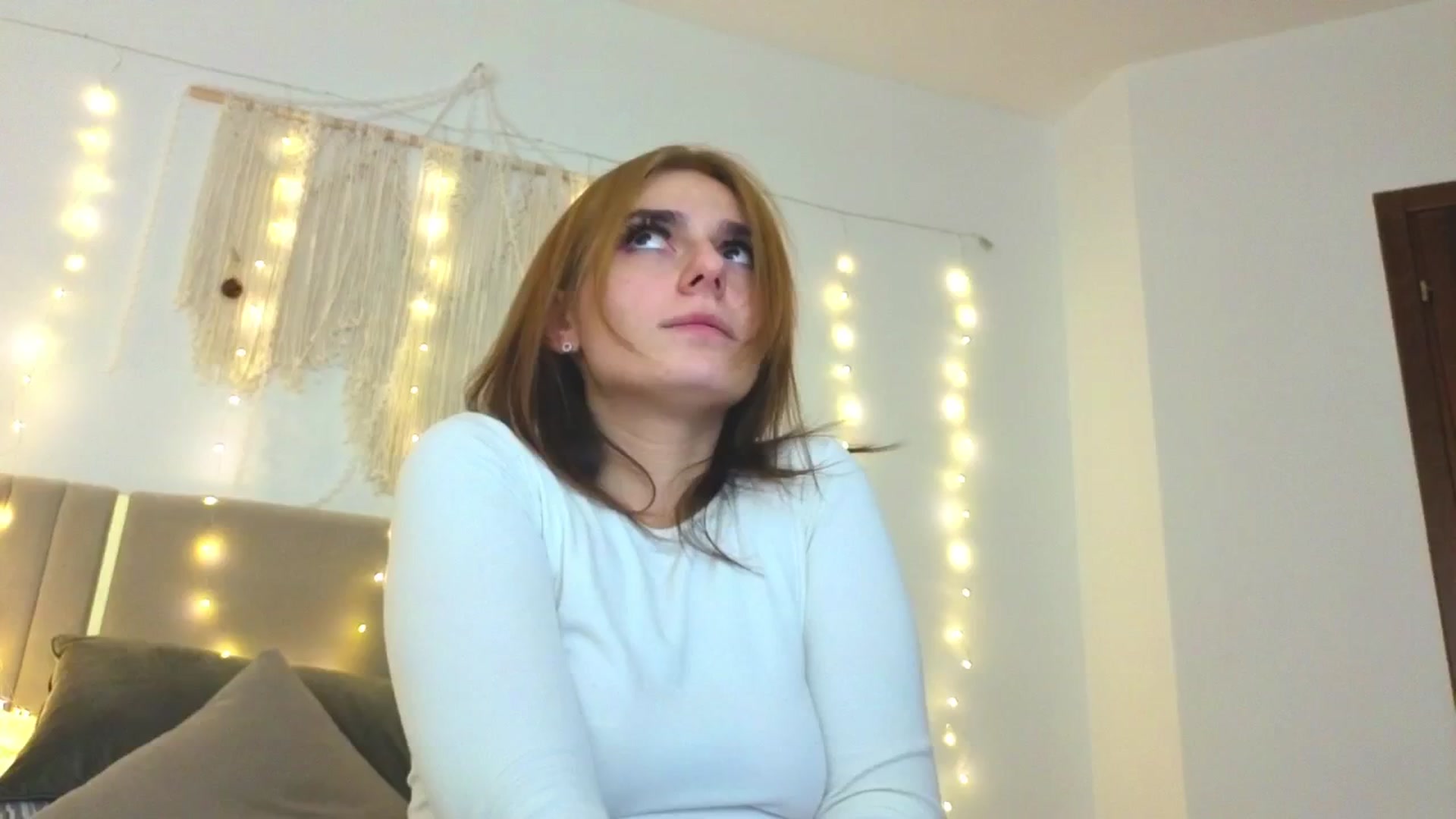 Gallery image thumbnail from M1ss_arina's myfreecams stream on, 01/16/2026, 04:56 image 3 of 20