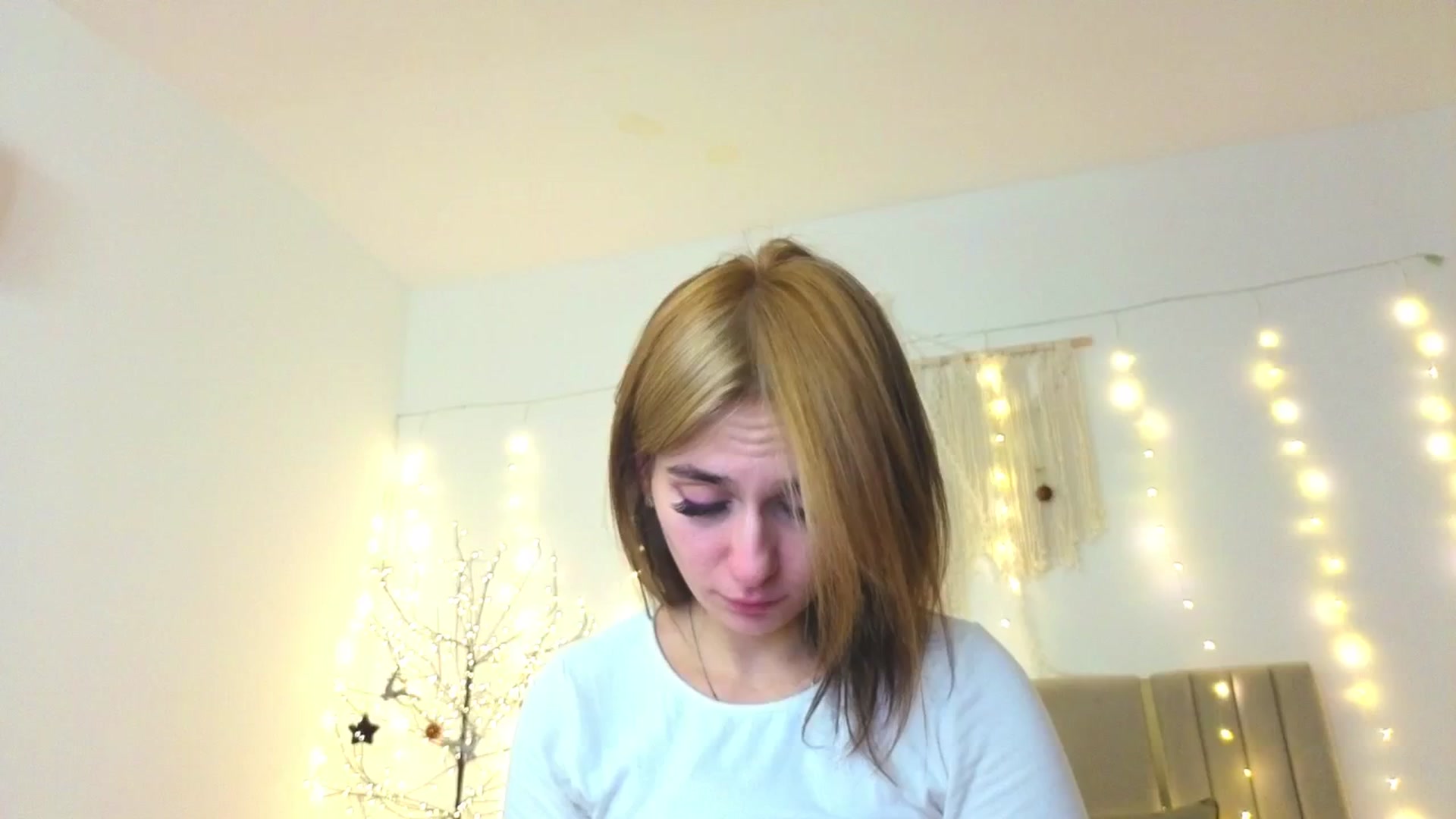 Gallery image thumbnail from M1ss_arina's myfreecams stream on, 01/16/2026, 04:56 image 9 of 20