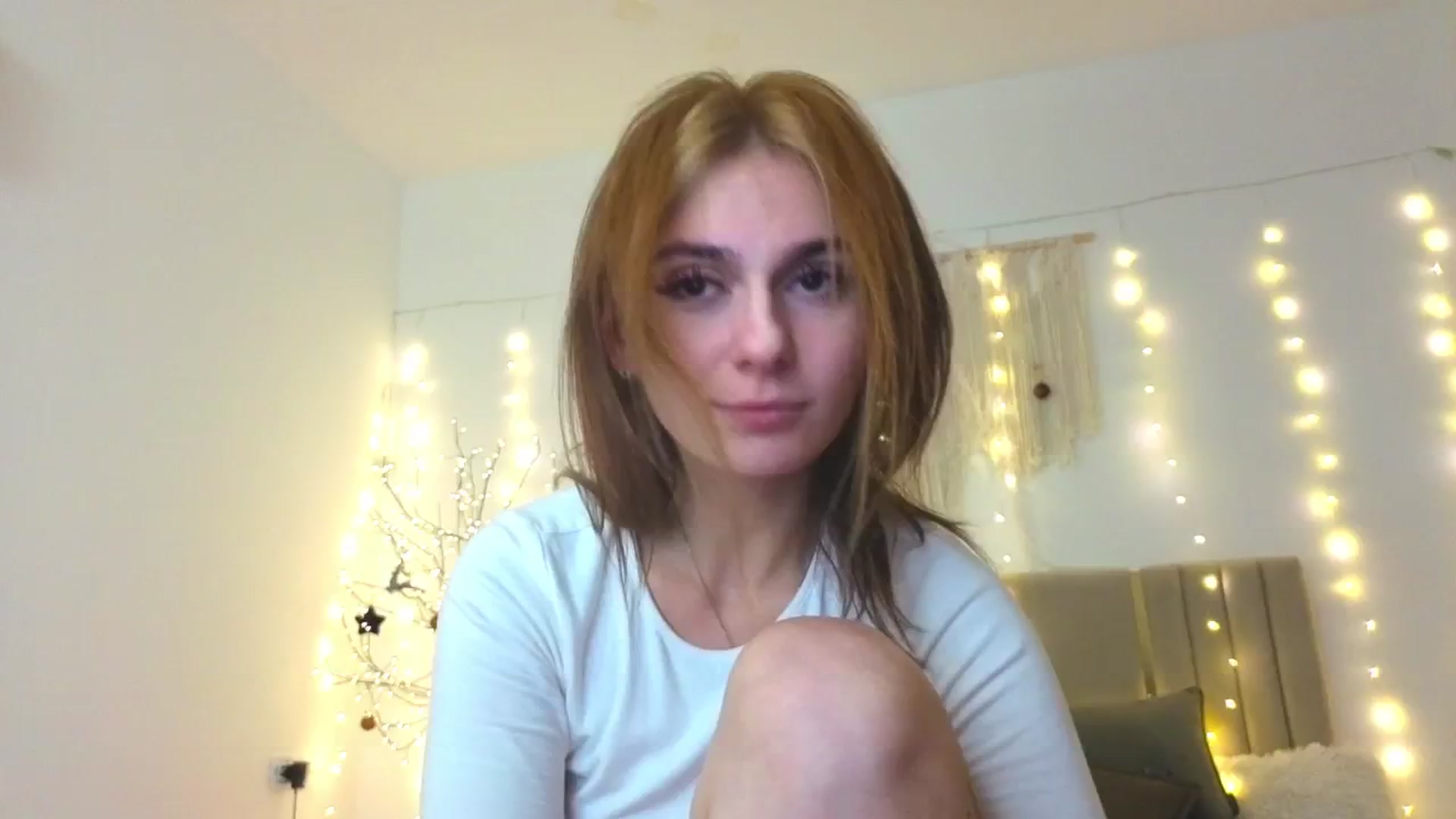 Gallery image thumbnail from M1ss_arina's myfreecams stream on, 01/16/2026, 04:56 image 12 of 20
