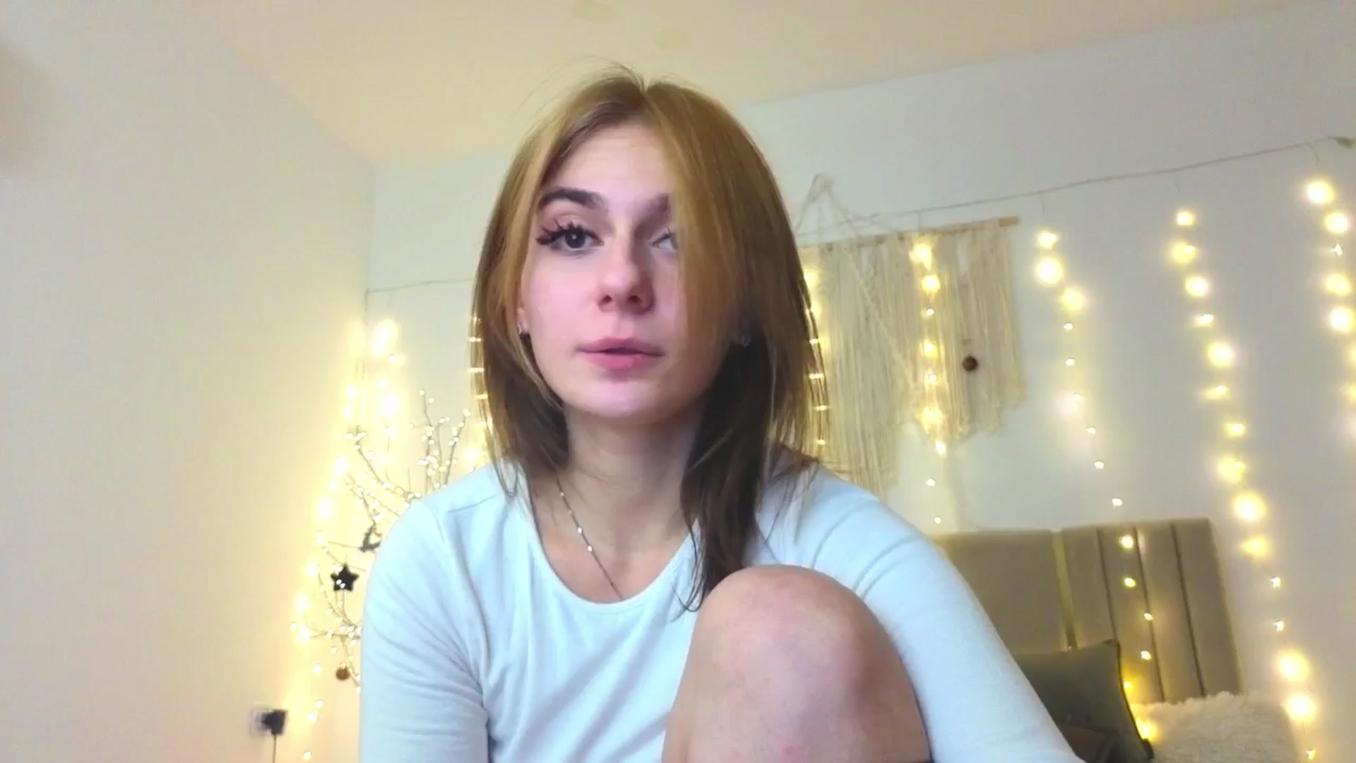Gallery image thumbnail from M1ss_arina's myfreecams stream on, 01/16/2026, 04:56 image 11 of 20