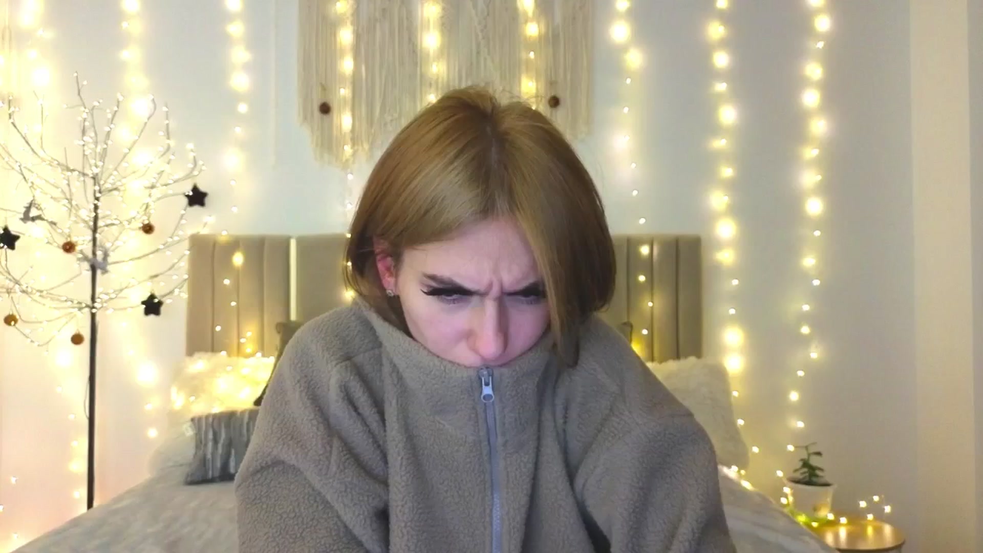 Gallery image thumbnail from M1ss_arina's myfreecams stream on, 01/16/2026, 04:56 image 20 of 20