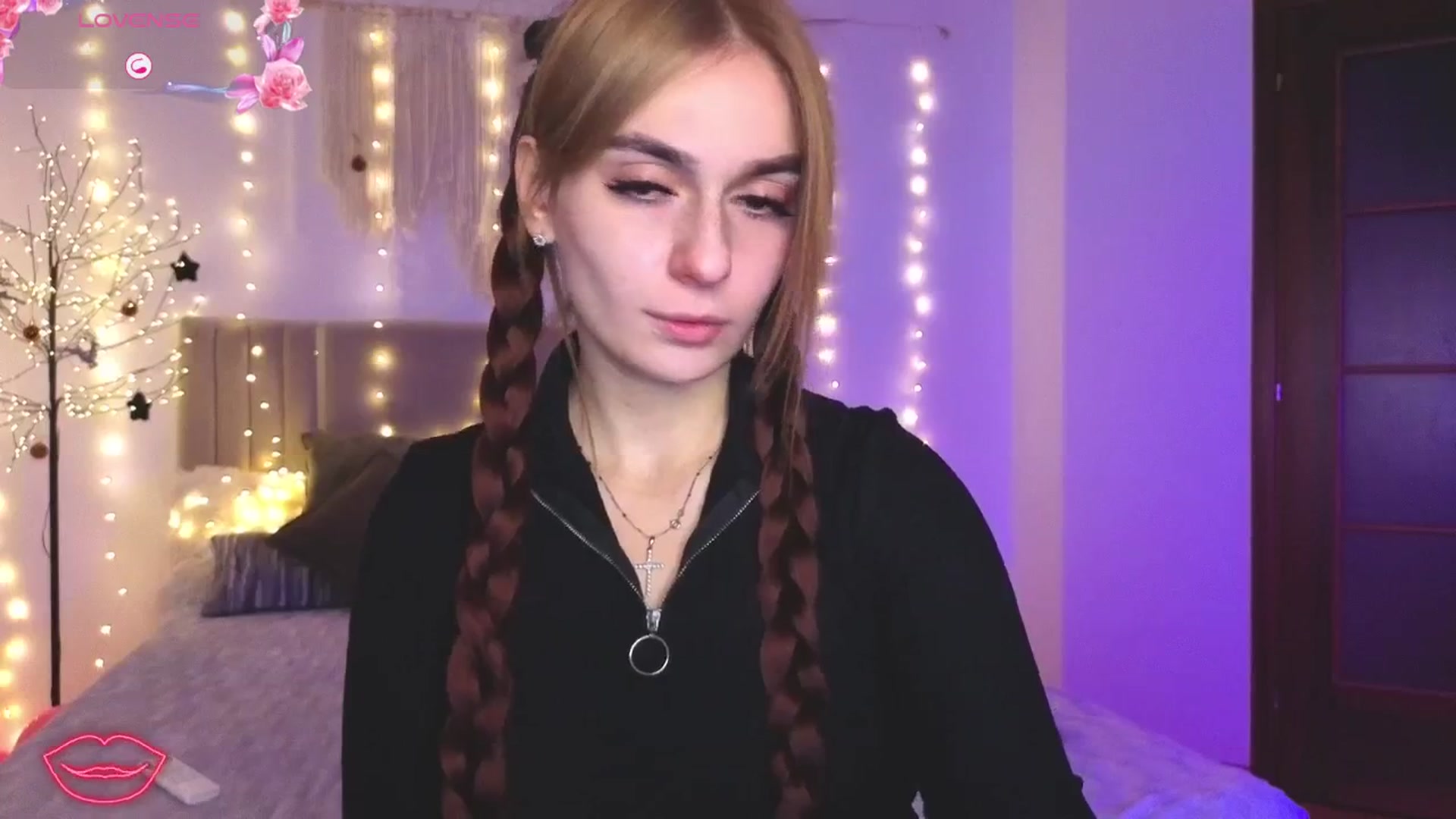 Gallery image thumbnail from M1ss_arina's myfreecams stream on, 01/18/2026, 24:02 image 7 of 20
