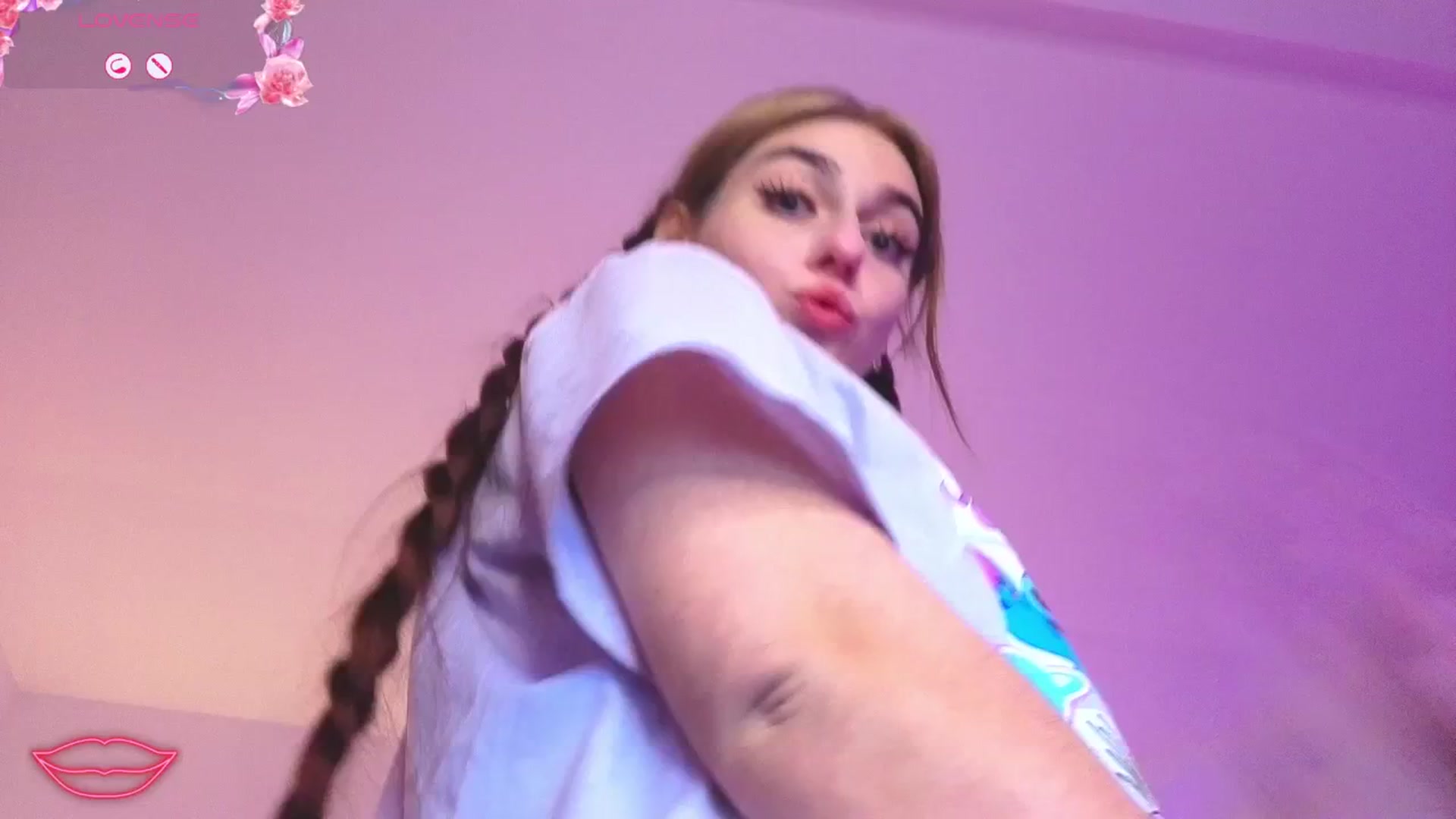 Gallery image thumbnail from M1ss_arina's myfreecams stream on, 01/18/2026, 04:10 image 3 of 20