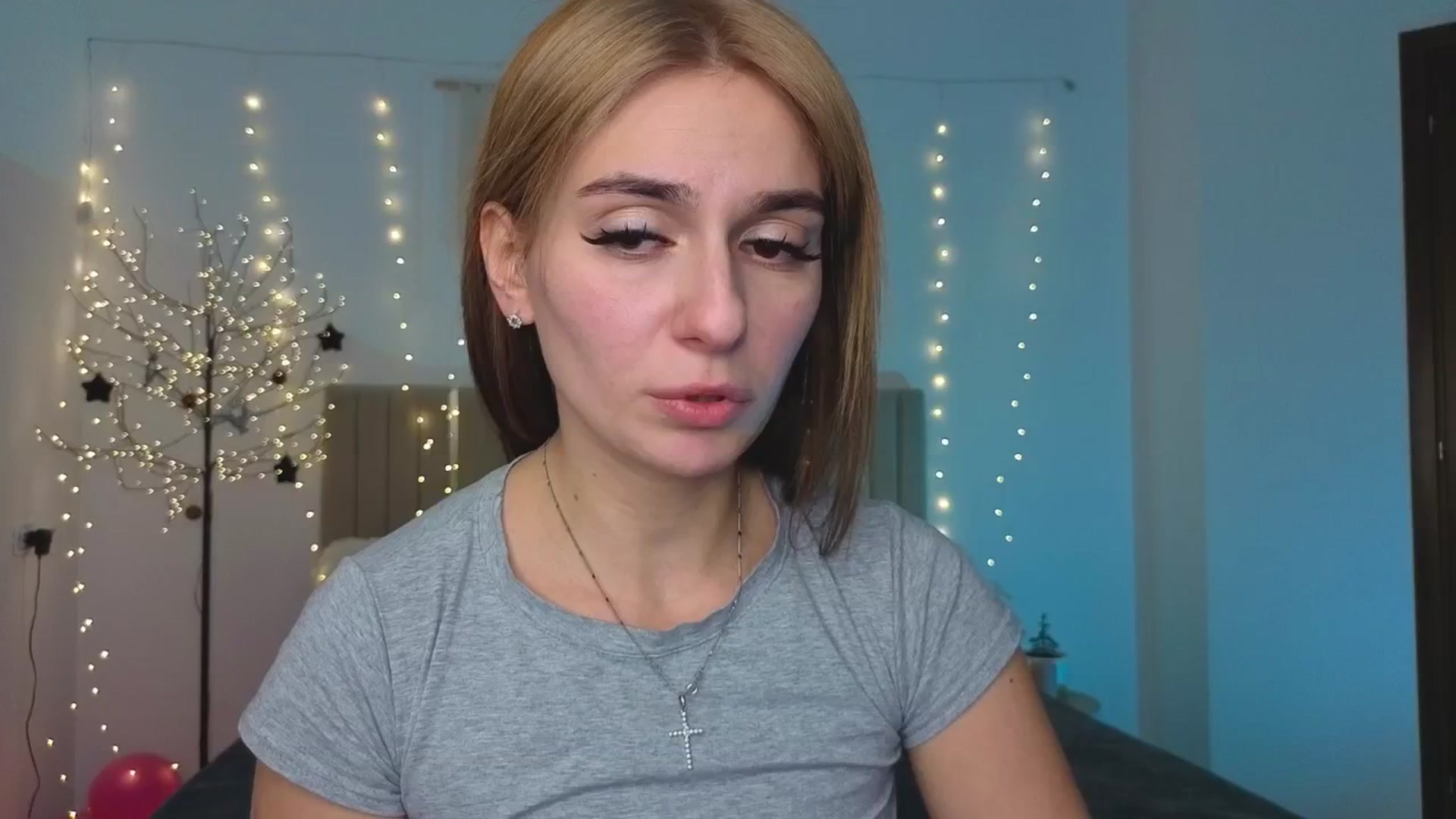Gallery image thumbnail from M1ss_arina's myfreecams stream on, 01/21/2026, 01:05 image 10 of 20