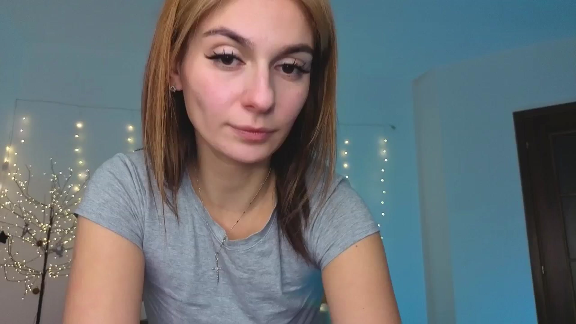 Gallery image thumbnail from M1ss_arina's myfreecams stream on, 01/21/2026, 01:05 image 9 of 20