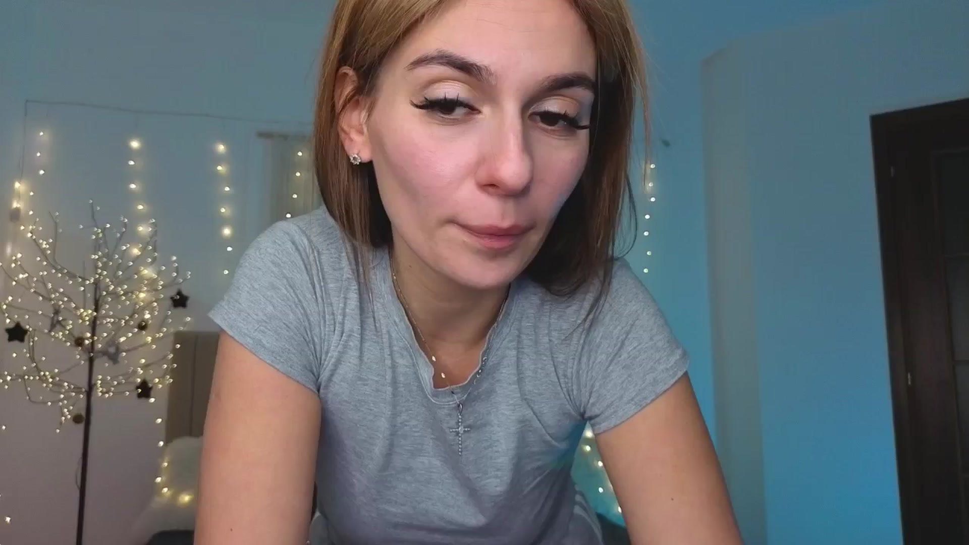 Gallery image thumbnail from M1ss_arina's myfreecams stream on, 01/21/2026, 01:05 image 14 of 20