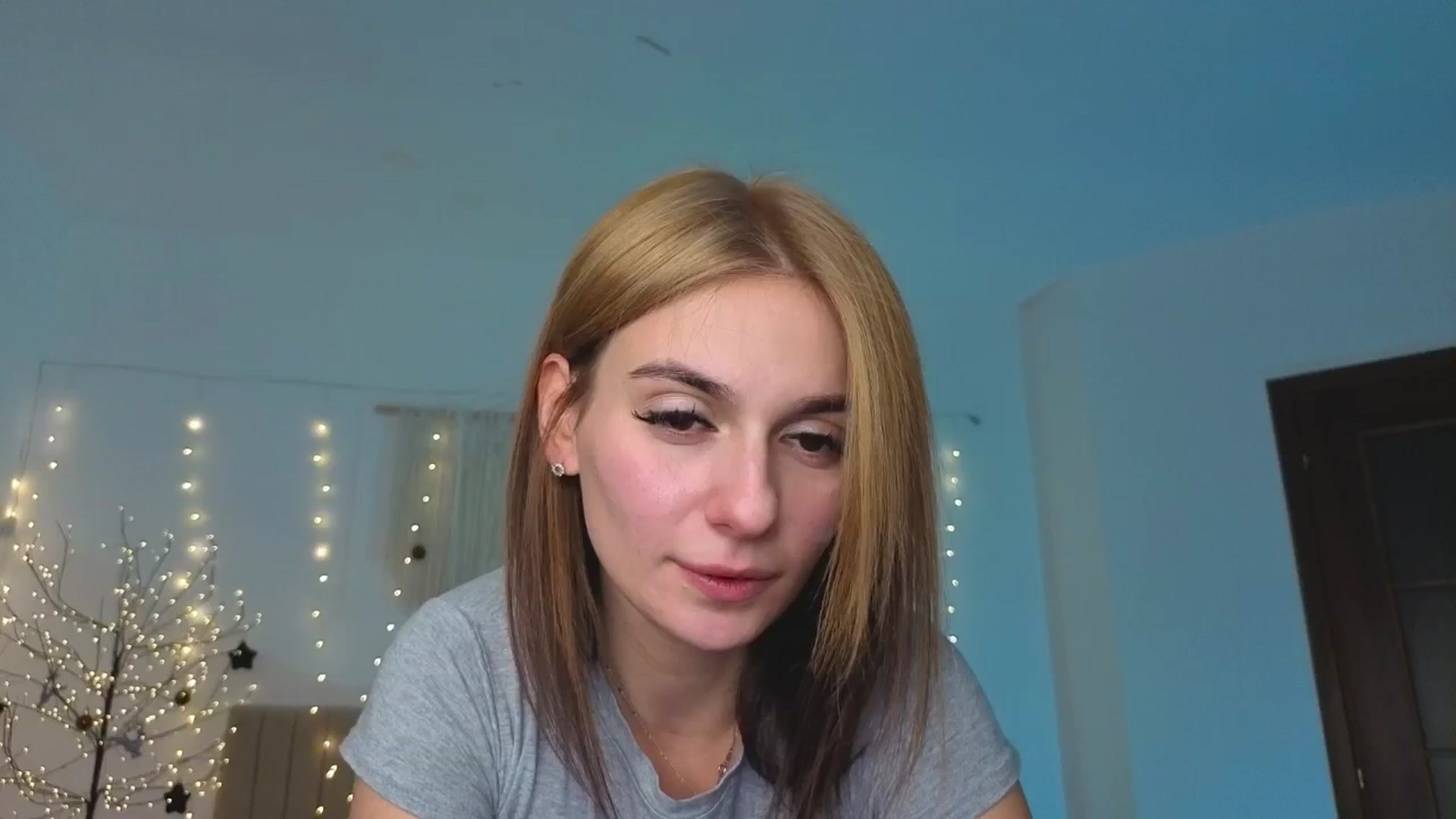 Gallery image thumbnail from M1ss_arina's myfreecams stream on, 01/21/2026, 01:05 image 17 of 20