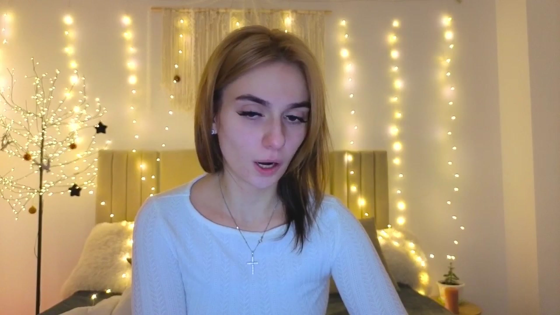 Gallery image thumbnail from M1ss_arina's myfreecams stream on, 01/23/2026, 04:37 image 18 of 20