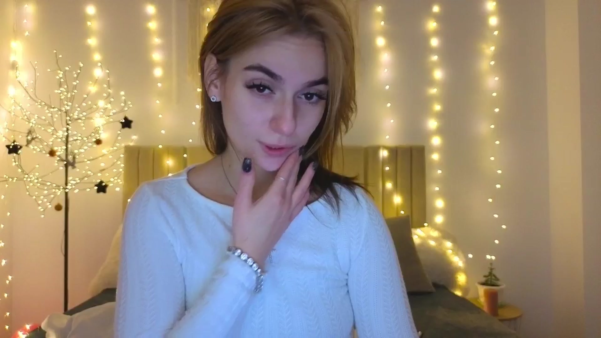 Gallery image thumbnail from M1ss_arina's myfreecams stream on, 01/23/2026, 04:37 image 4 of 20