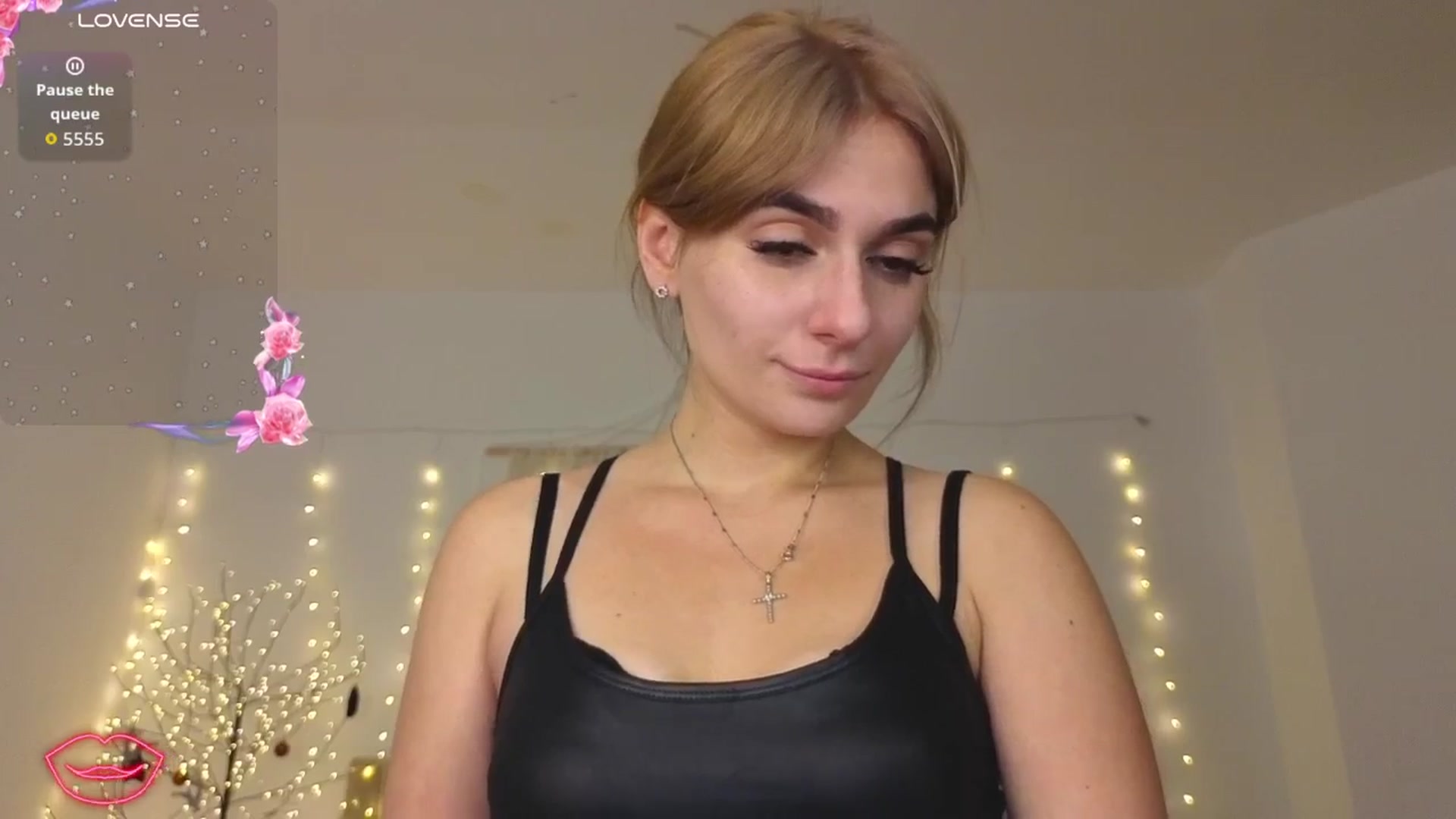 Gallery image thumbnail from M1ss_arina's myfreecams stream on, 01/25/2026, 18:23 image 16 of 20