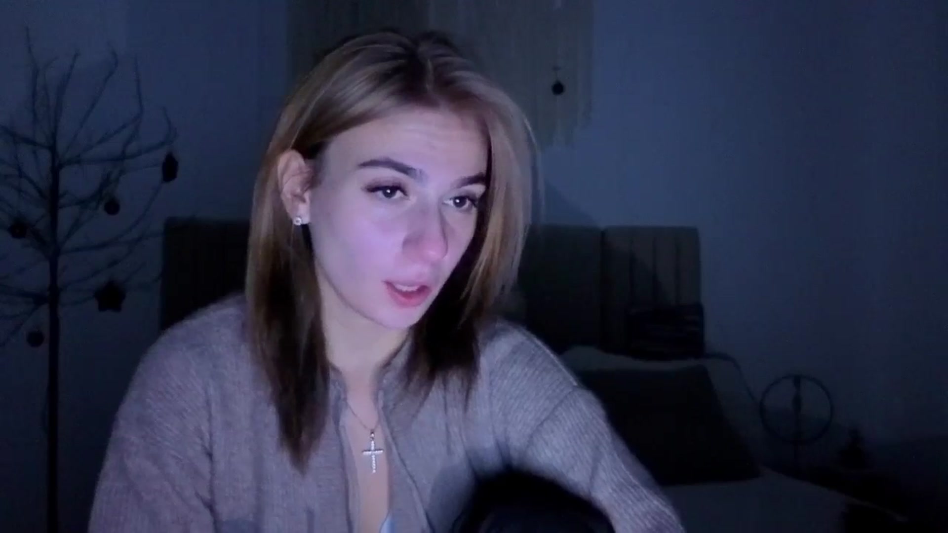 Gallery image thumbnail from M1ss_arina's myfreecams stream on, 01/26/2026, 23:22 image 4 of 20