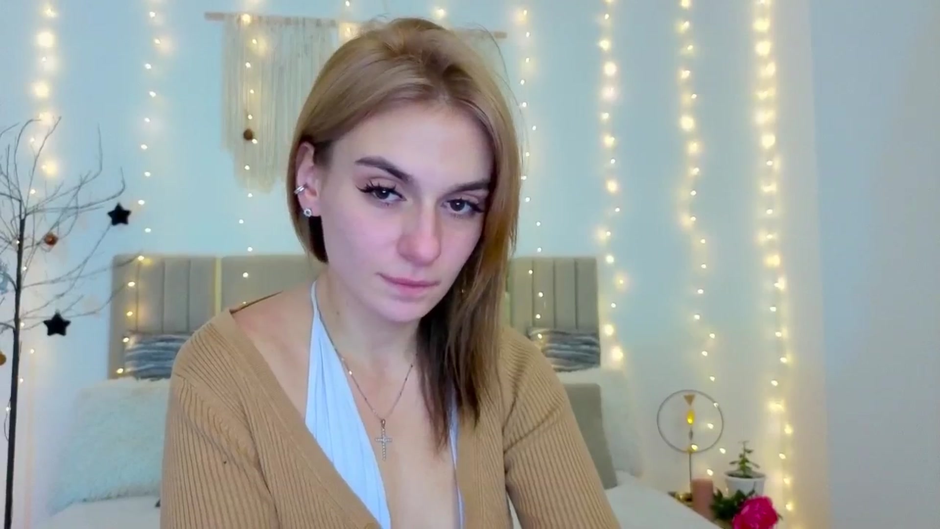 Gallery image thumbnail from M1ss_arina's myfreecams stream on, 01/28/2026, 01:03 image 3 of 20