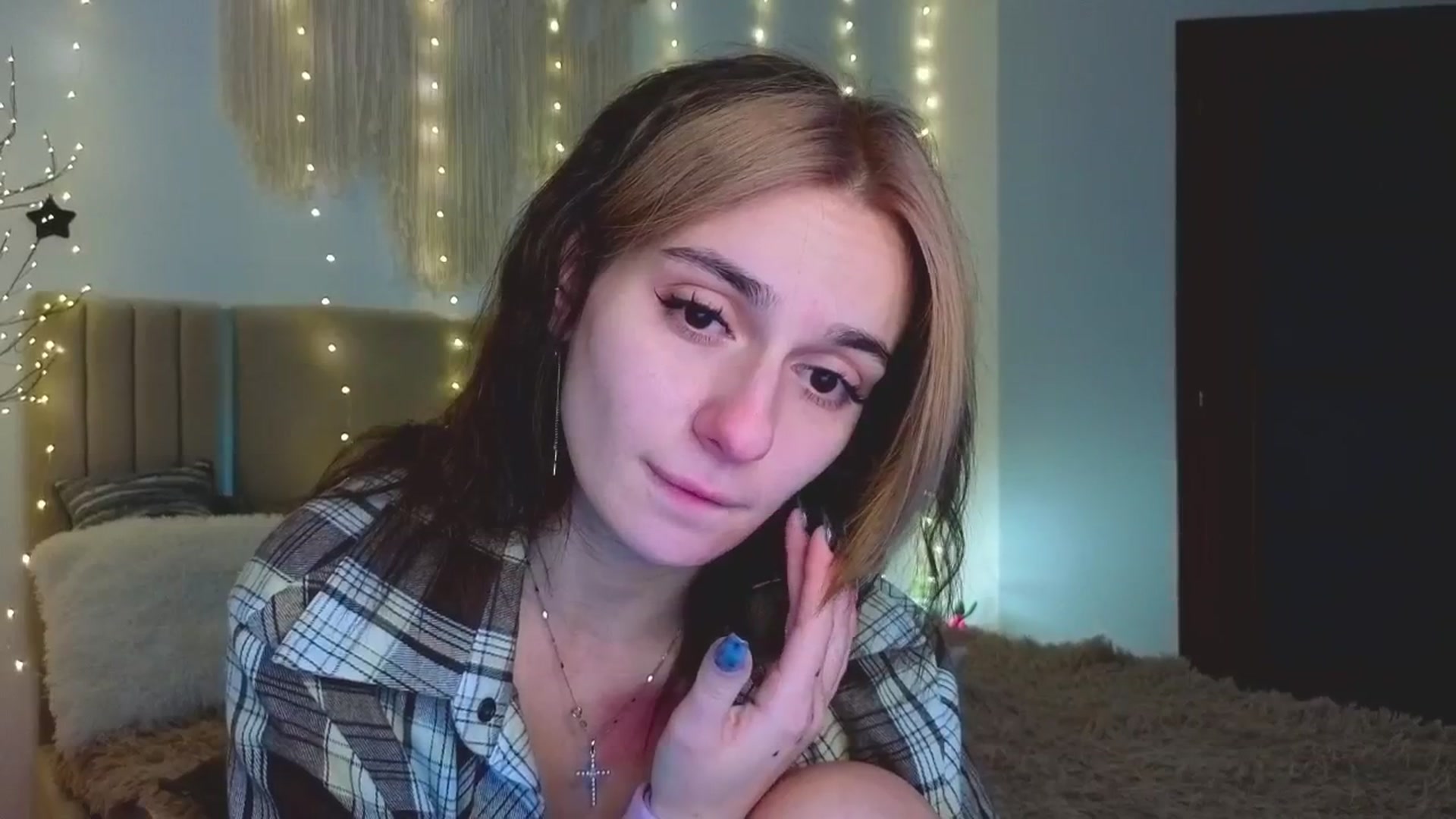 Gallery image thumbnail from M1ss_arina's myfreecams stream on, 02/04/2026, 09:37 image 8 of 20