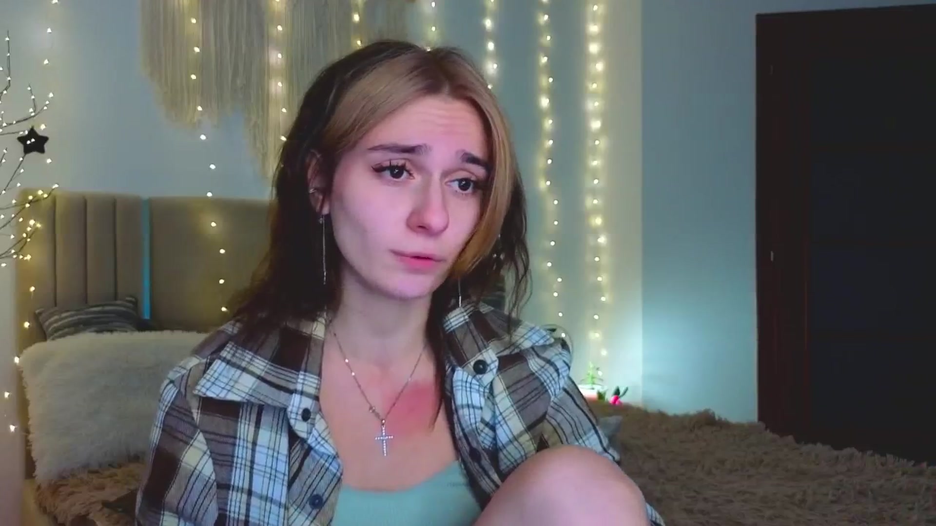 Gallery image thumbnail from M1ss_arina's myfreecams stream on, 02/04/2026, 09:37 image 7 of 20