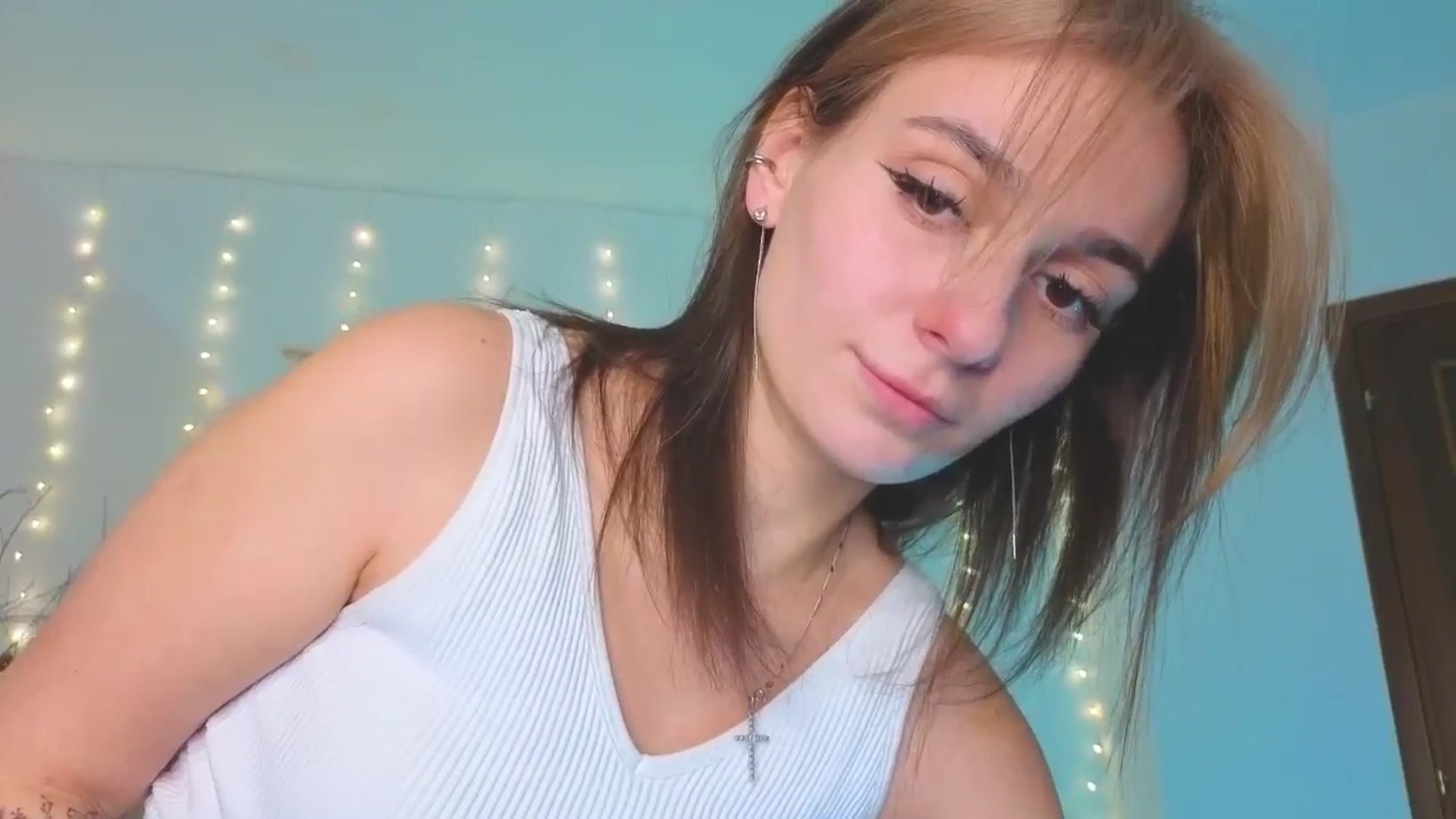 Gallery image thumbnail from M1ss_arina's myfreecams stream on, 02/05/2026, 24:01 image 8 of 20