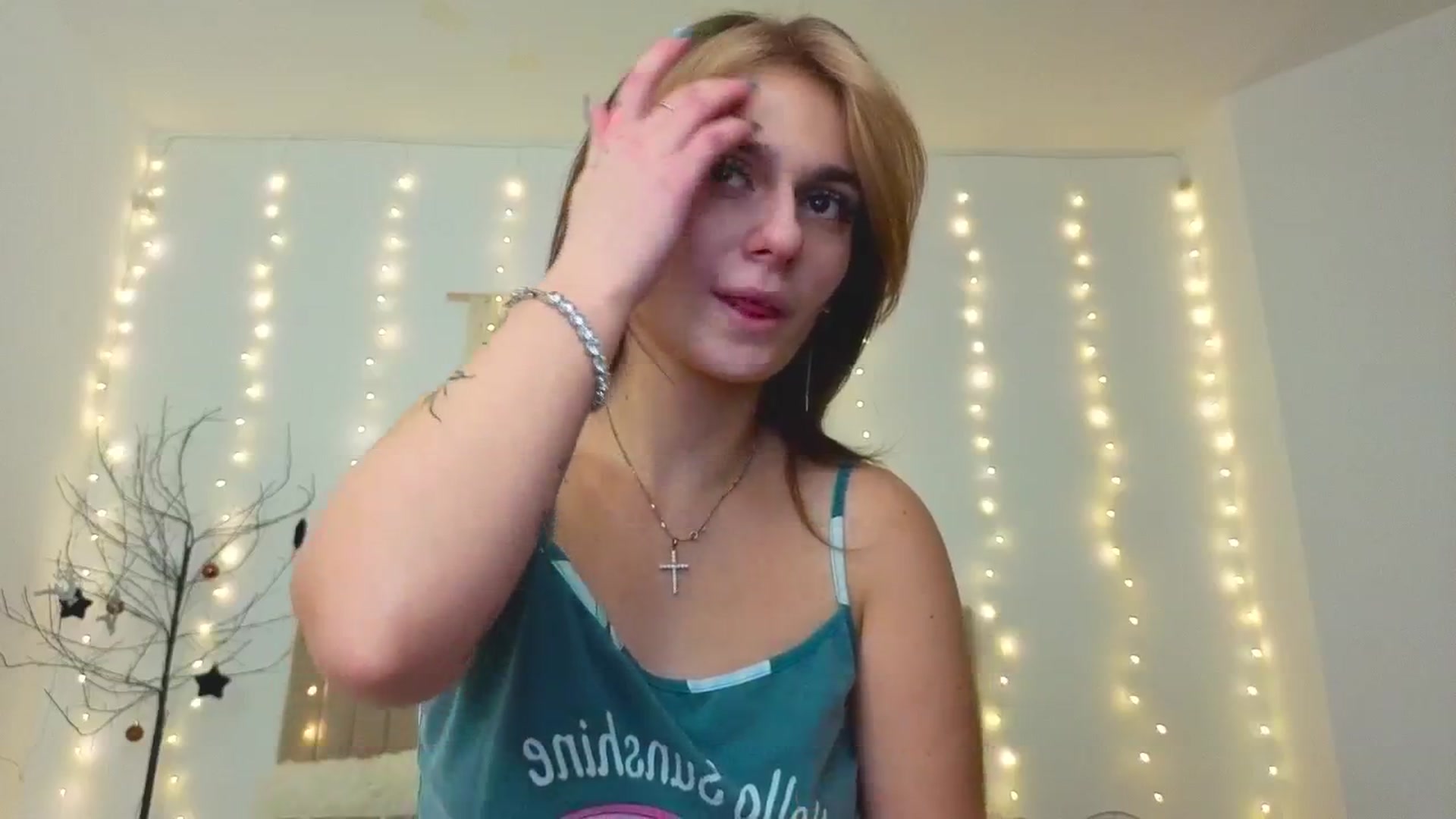 Gallery image thumbnail from M1ss_arina's myfreecams stream on, 02/07/2026, 24:41 image 7 of 20