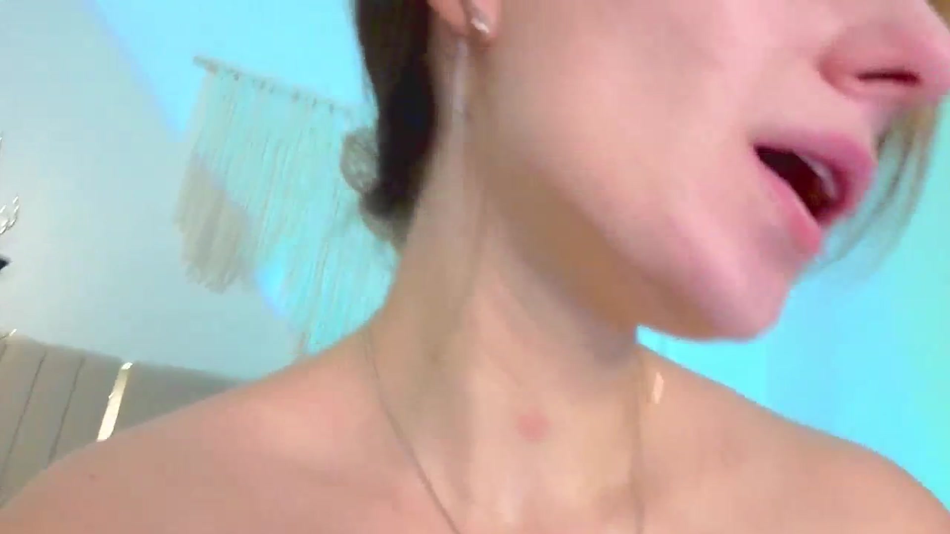 Gallery image thumbnail from M1ss_arina's myfreecams stream on, 02/08/2026, 02:15 image 11 of 20