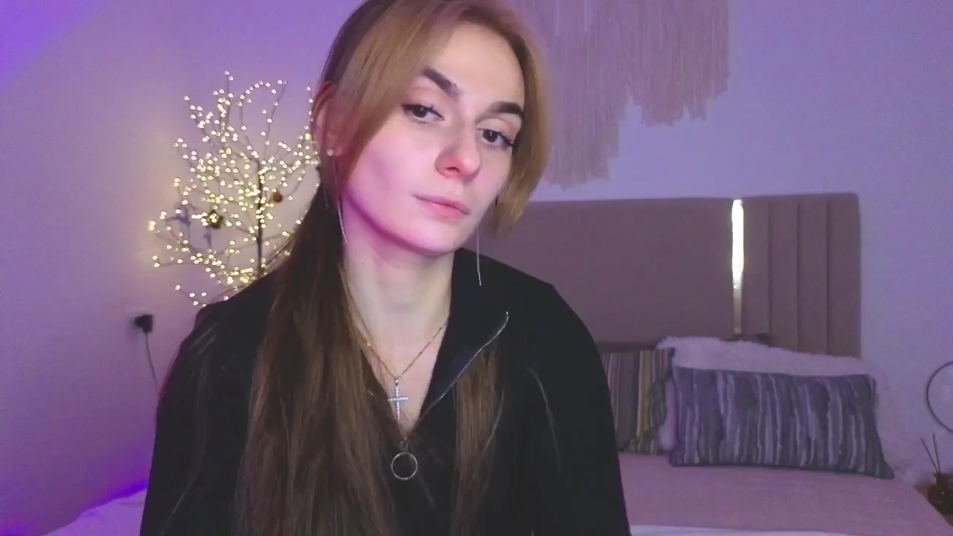 Gallery image thumbnail from M1ss_arina's myfreecams stream on, 02/08/2026, 23:32 image 7 of 20