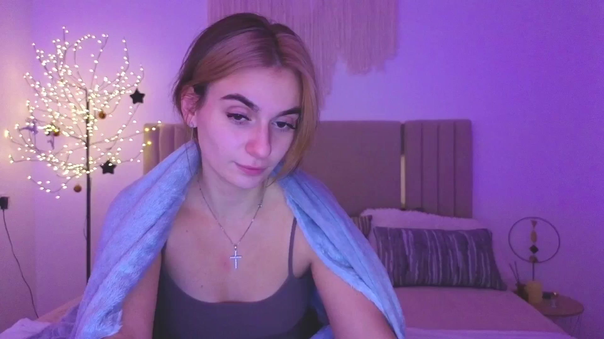 Gallery image thumbnail from M1ss_arina's myfreecams stream on, 02/09/2026, 02:17 image 12 of 20