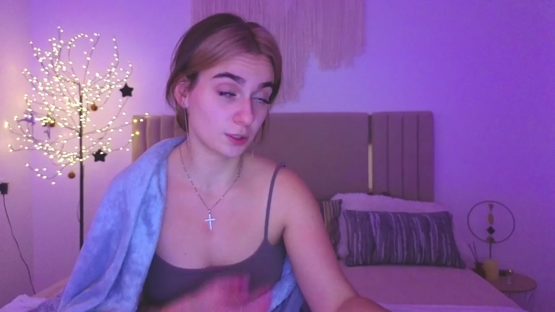 Gallery image thumbnail from M1ss_arina's myfreecams stream on, 02/09/2026, 02:17 image 13 of 20
