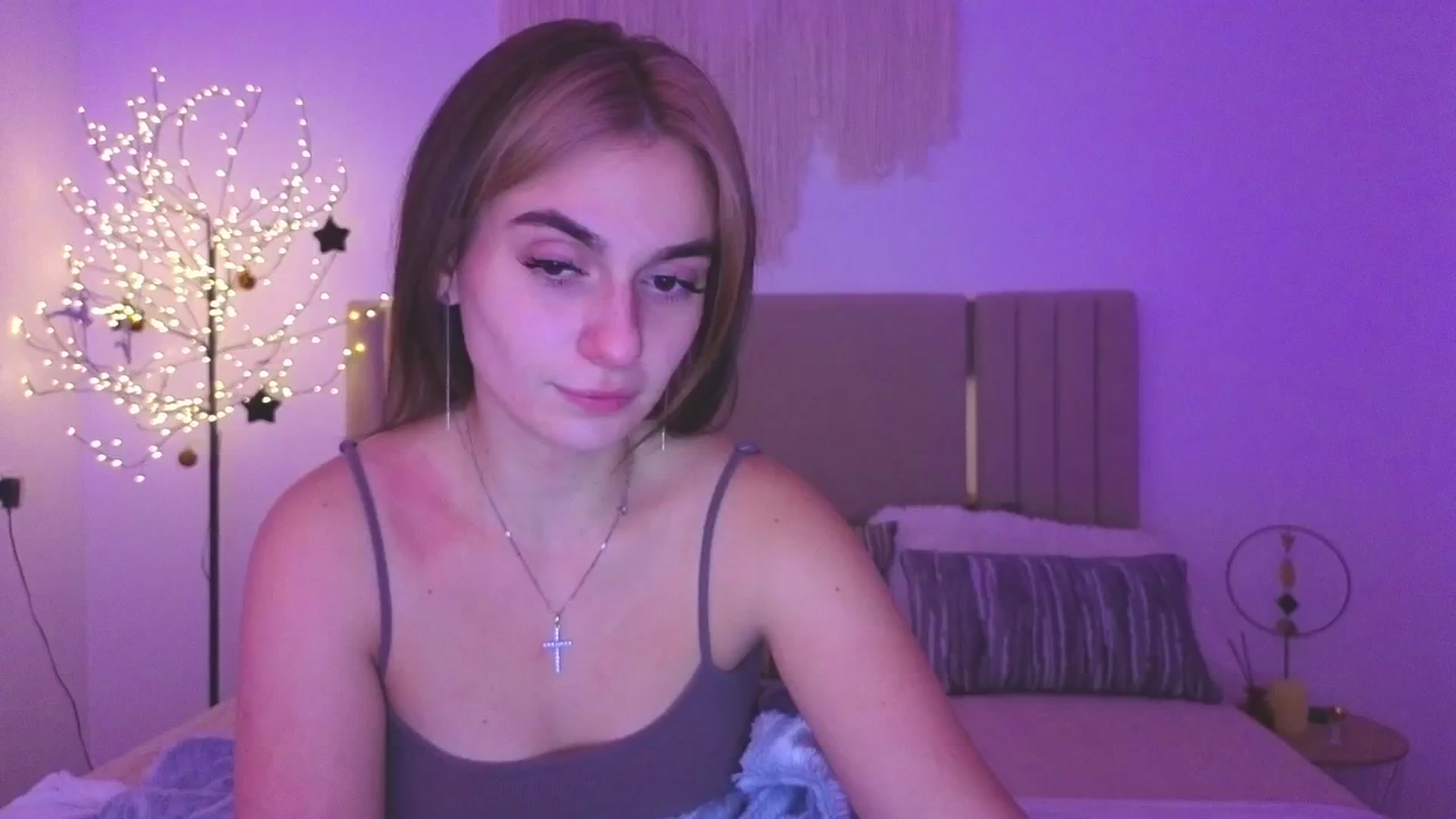 Gallery image thumbnail from M1ss_arina's myfreecams stream on, 02/09/2026, 02:17 image 18 of 20