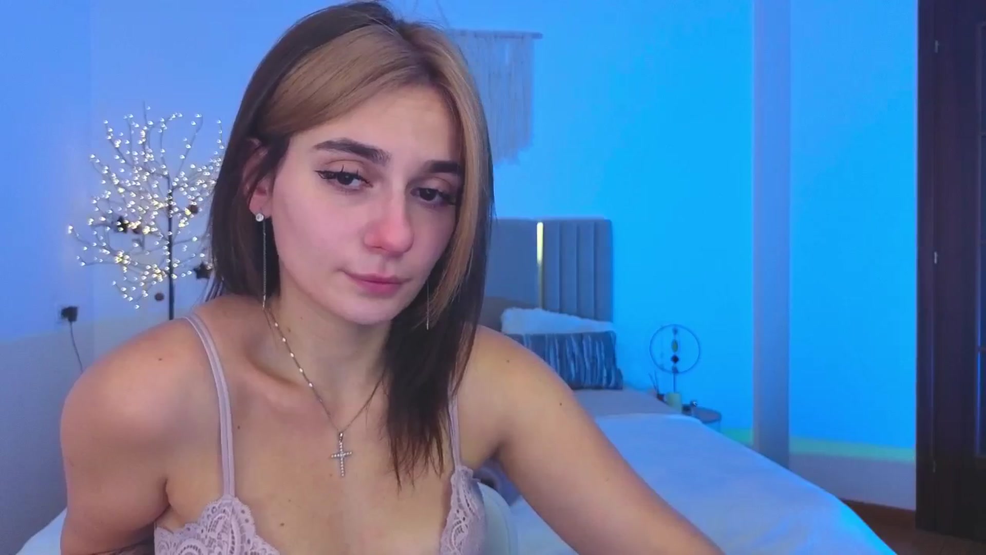 Gallery image thumbnail from M1ss_arina's myfreecams stream on, 02/10/2026, 01:12 image 15 of 20