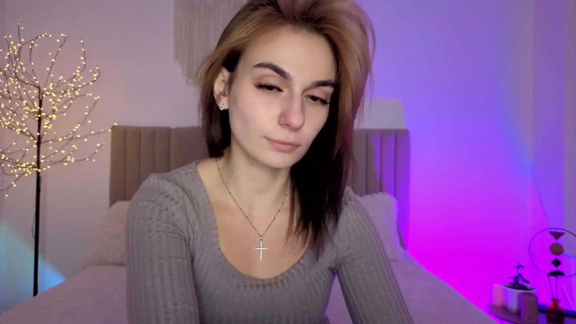 Gallery image thumbnail from M1ss_arina's myfreecams stream on, 02/18/2026, 01:17 image 7 of 20