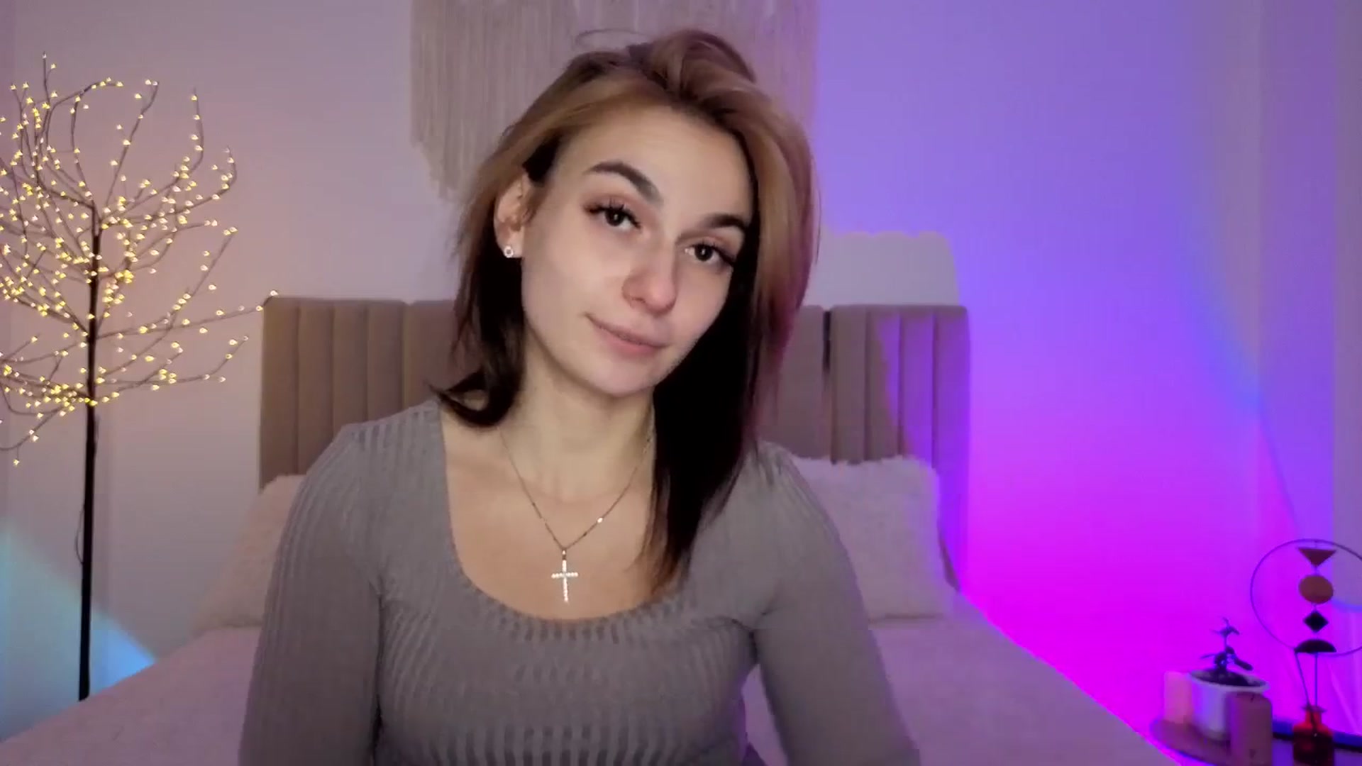 Gallery image thumbnail from M1ss_arina's myfreecams stream on, 02/18/2026, 01:17 image 8 of 20