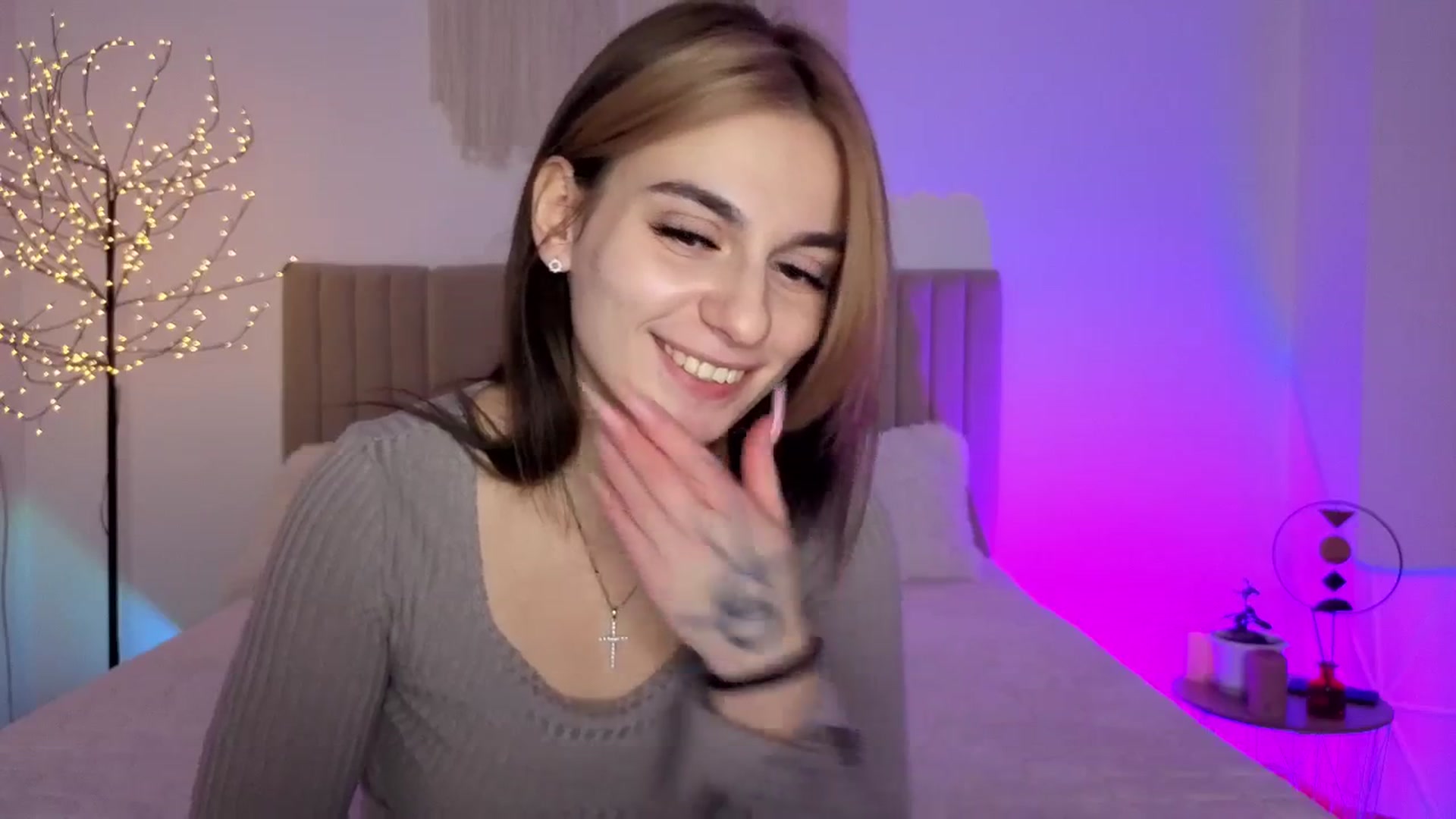 Gallery image thumbnail from M1ss_arina's myfreecams stream on, 02/18/2026, 01:17 image 13 of 20
