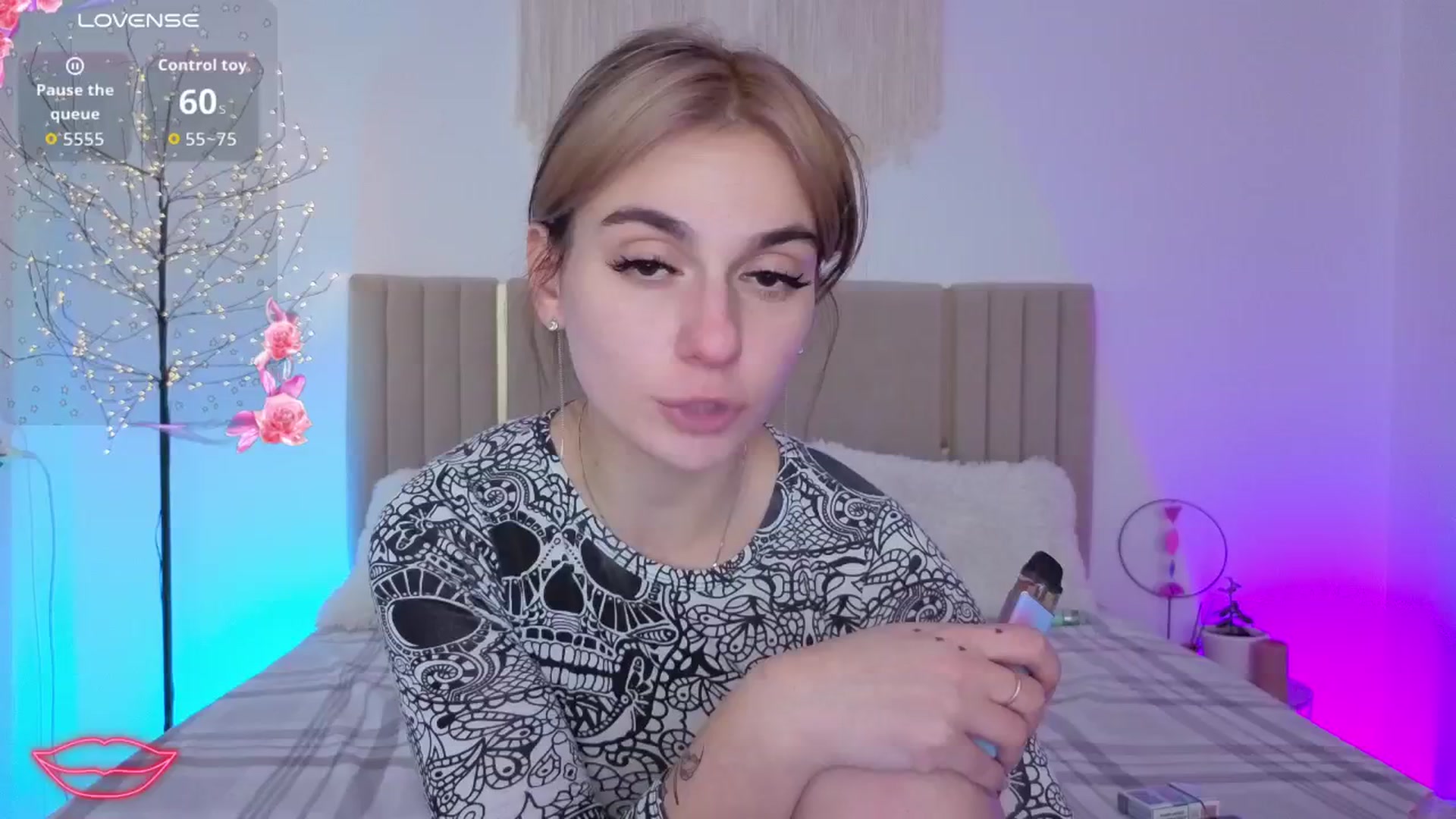 Gallery image thumbnail from M1ss_arina's myfreecams stream on, 02/24/2026, 03:38 image 4 of 20