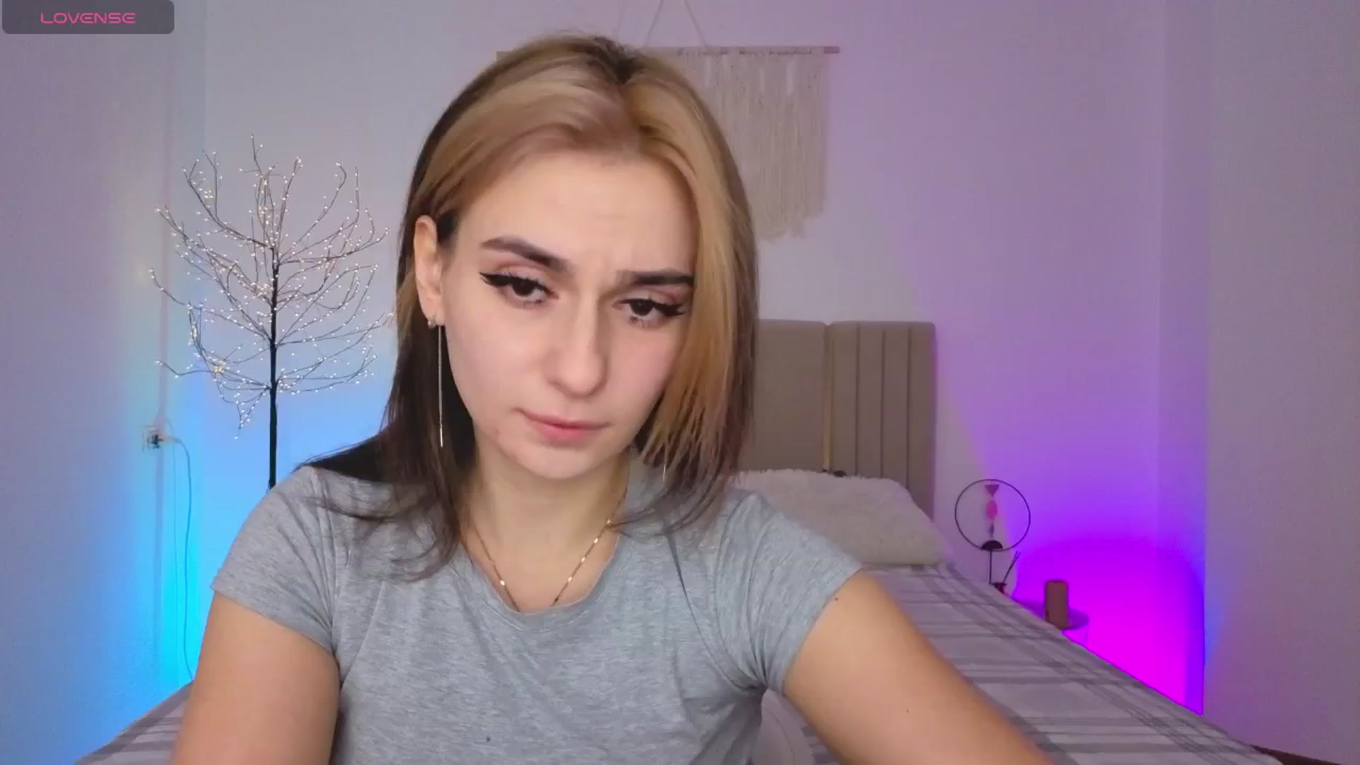 Gallery image thumbnail from M1ss_arina's myfreecams stream on, 02/27/2026, 01:22 image 2 of 20