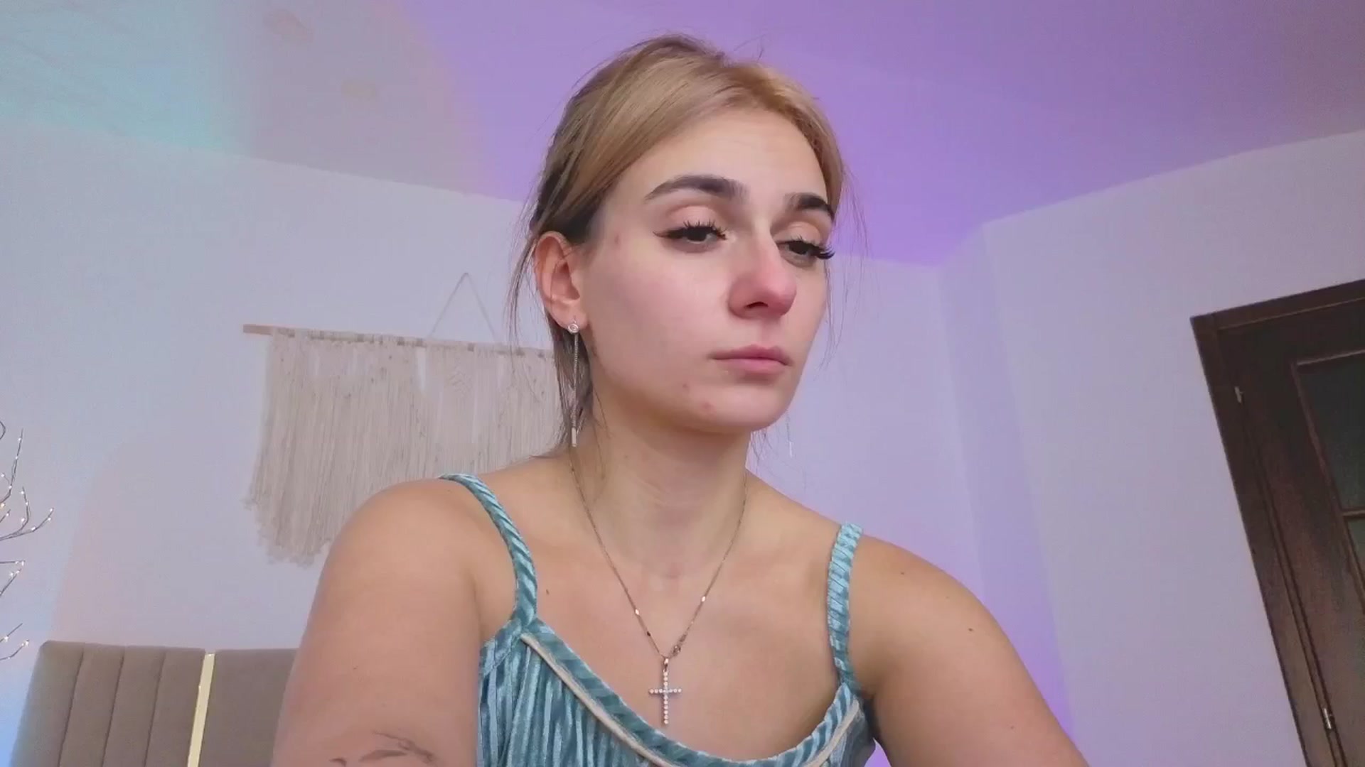 Gallery image thumbnail from M1ss_arina's myfreecams stream on, 02/28/2026, 04:03 image 16 of 20