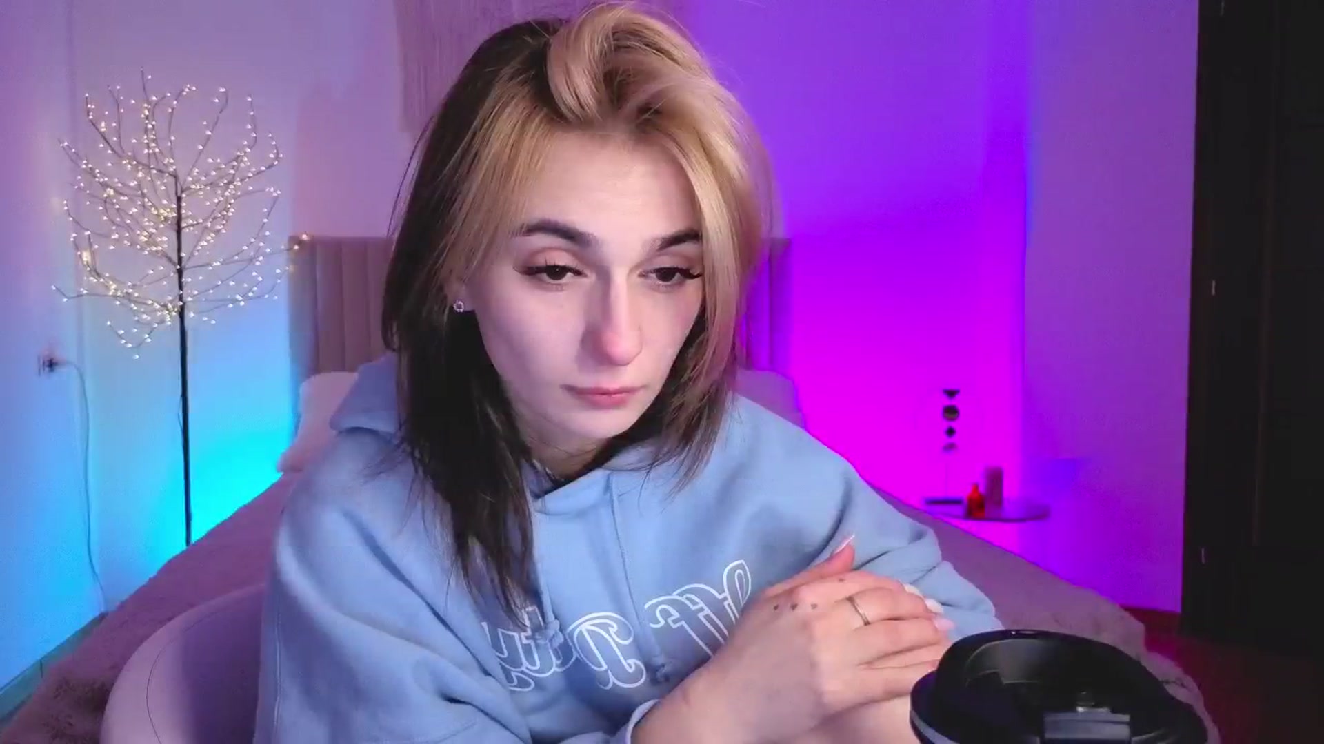 Gallery image thumbnail from M1ss_arina's myfreecams stream on, 03/06/2026, 23:35 image 19 of 20